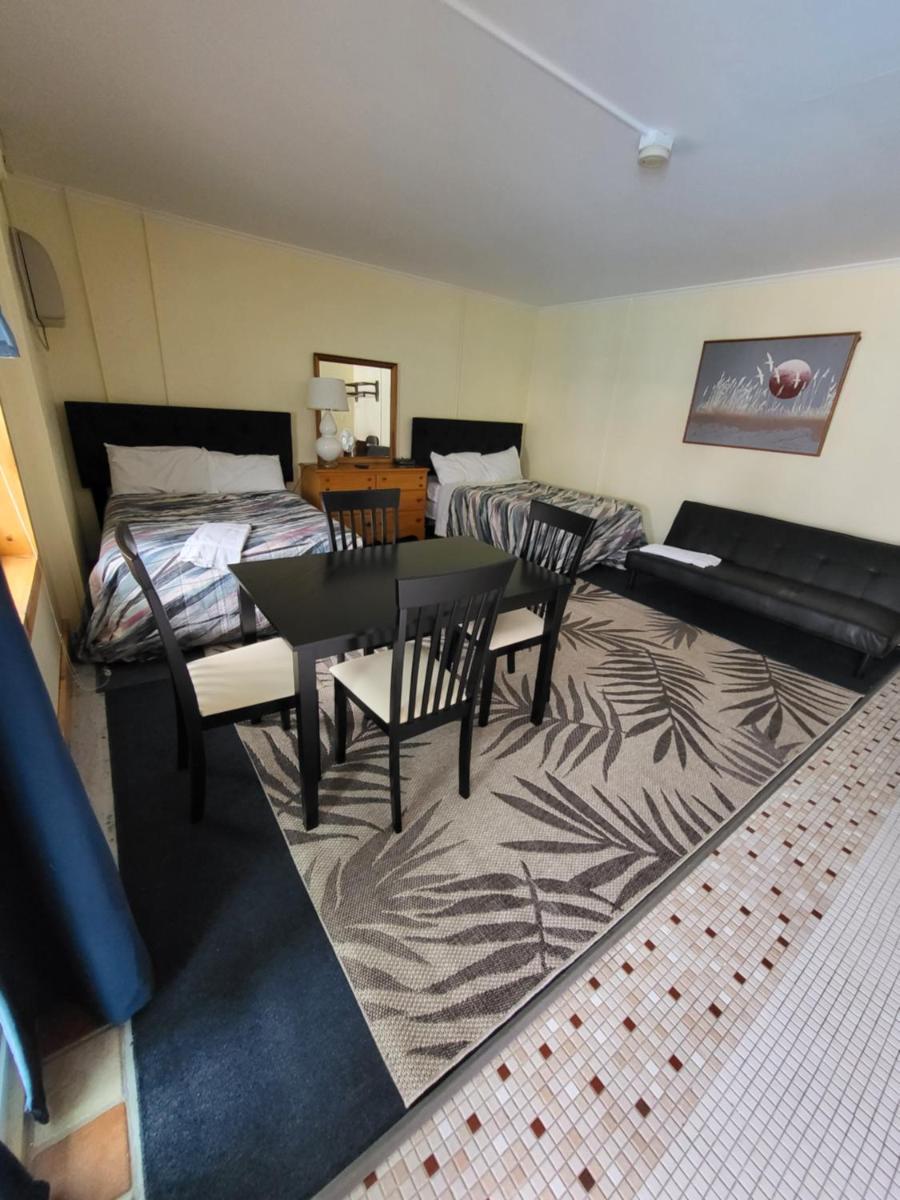 7 Beachside inn - Property Image 5