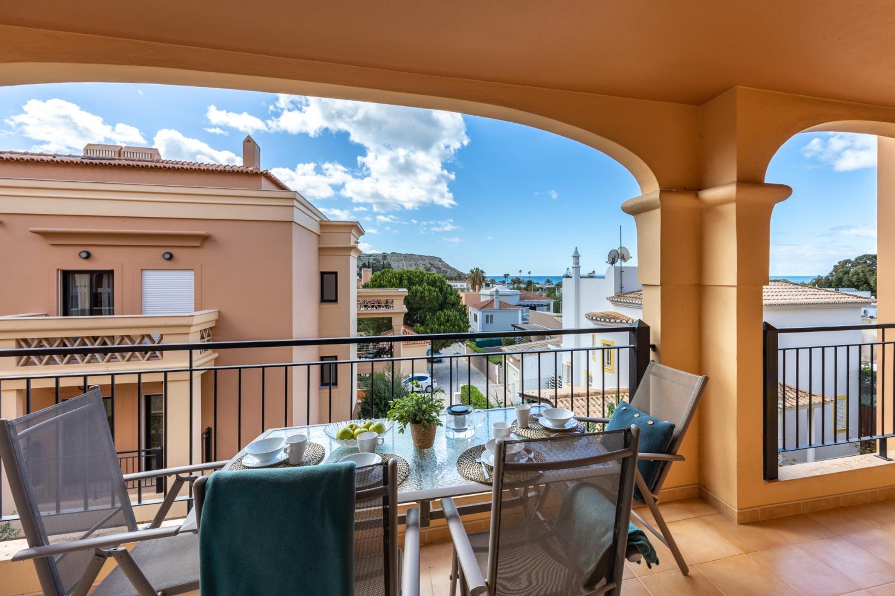 Baía da Luz - Sea View Luxury Apartment