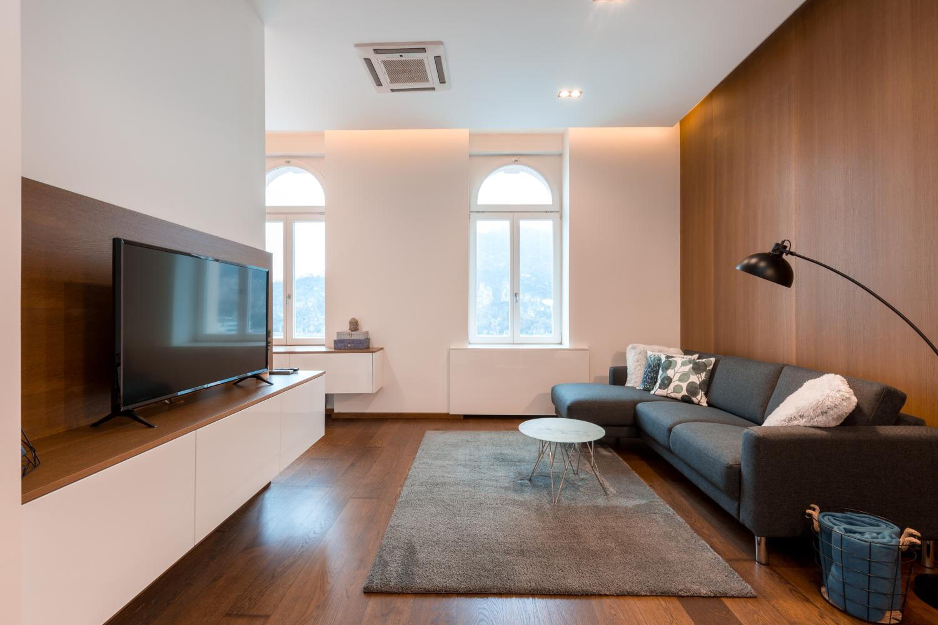 Panorama Luxury Dream Home in The Center view 5