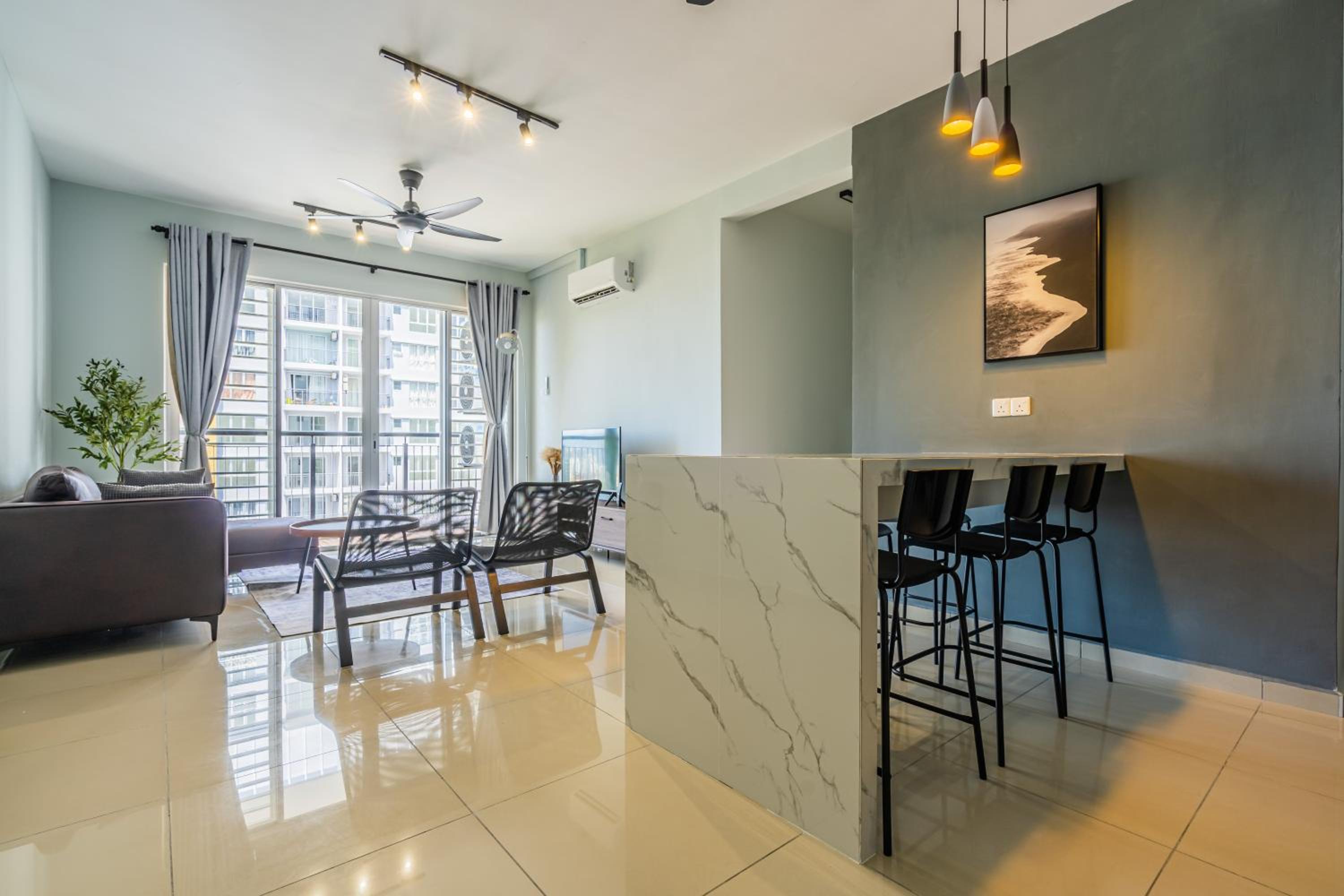 Cozy 3-bedroom condo with pool 6 pax - Semarak
