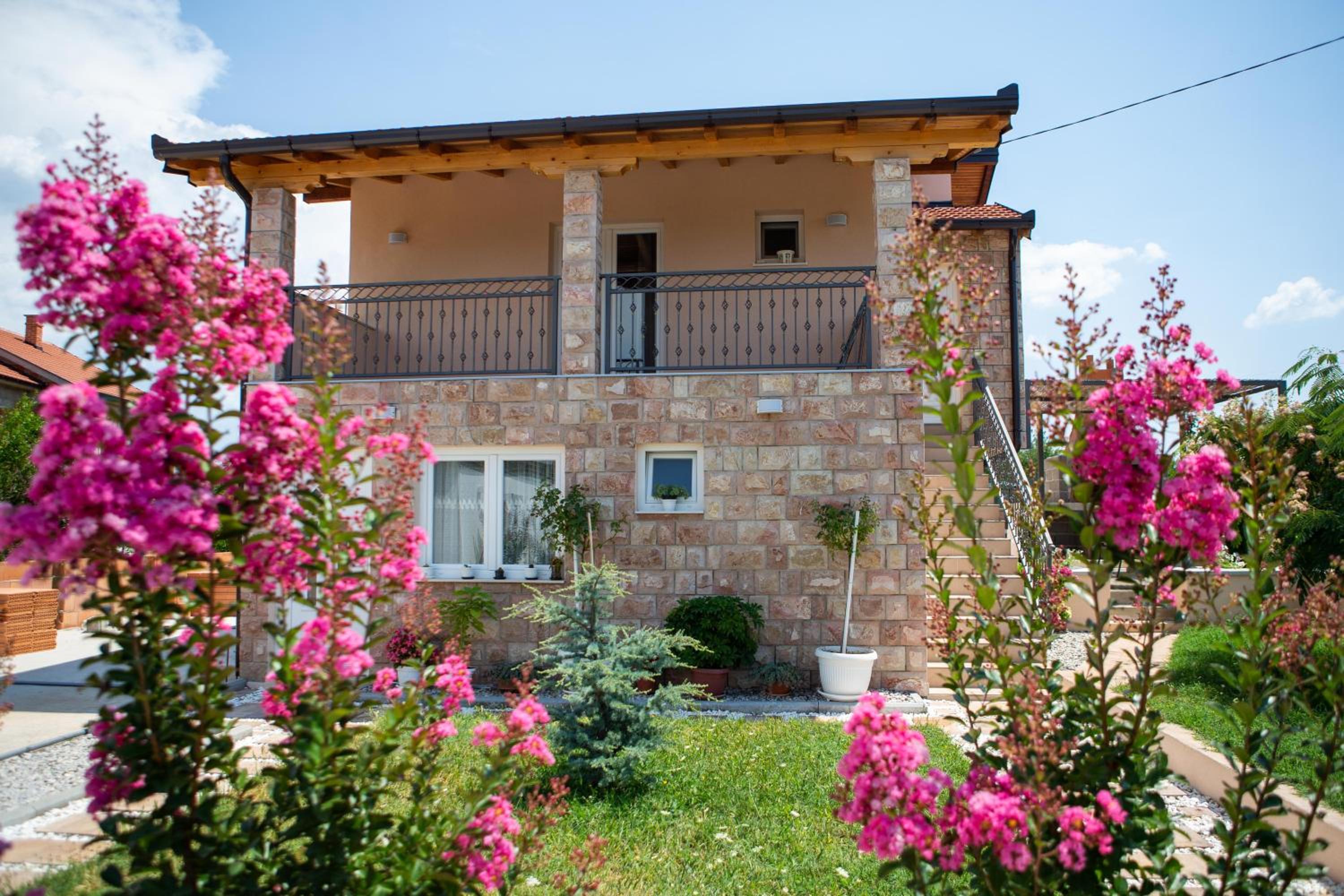 Villa Bali - Aladinici