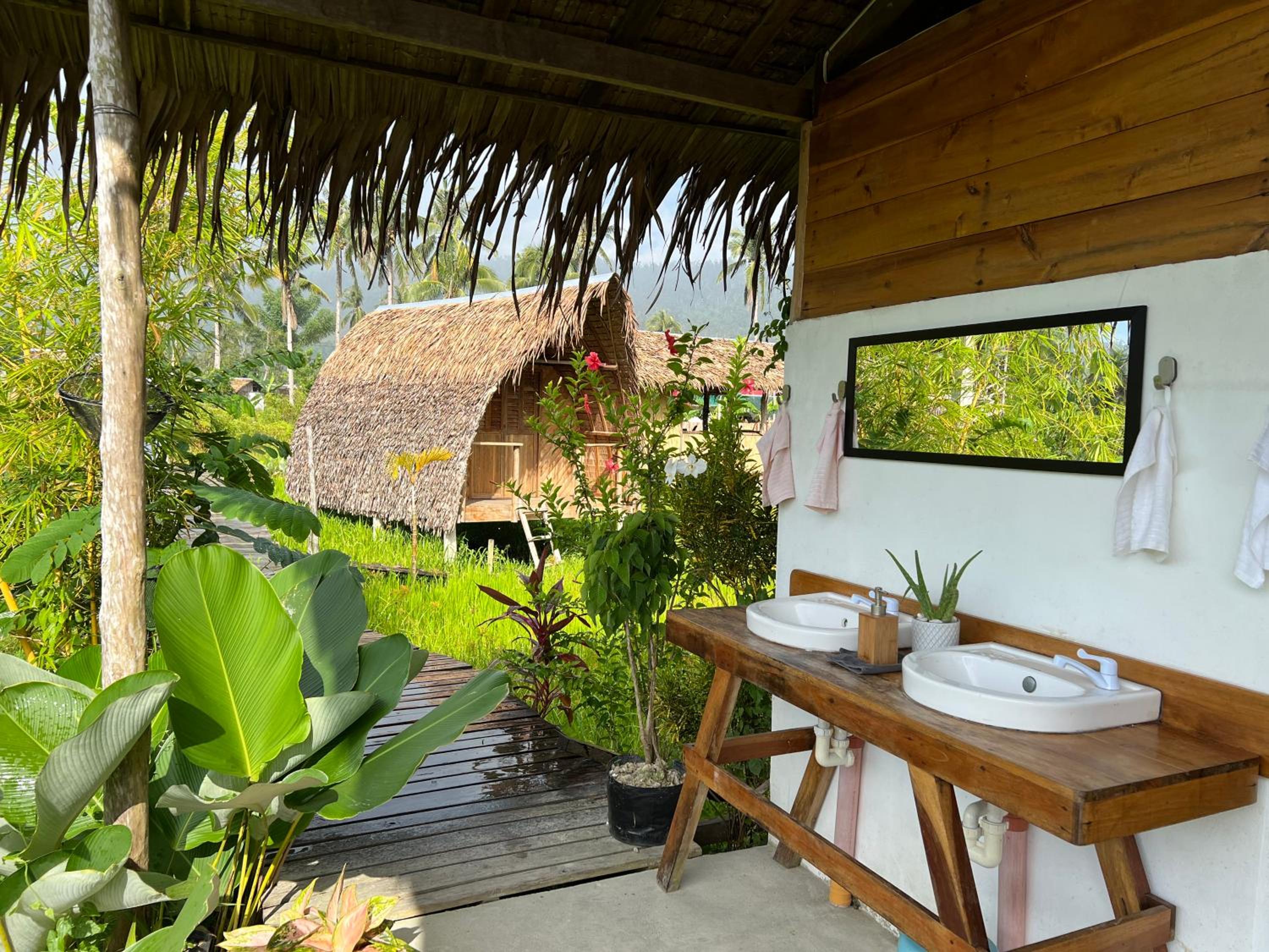 Palayan Paradise Huts view 2