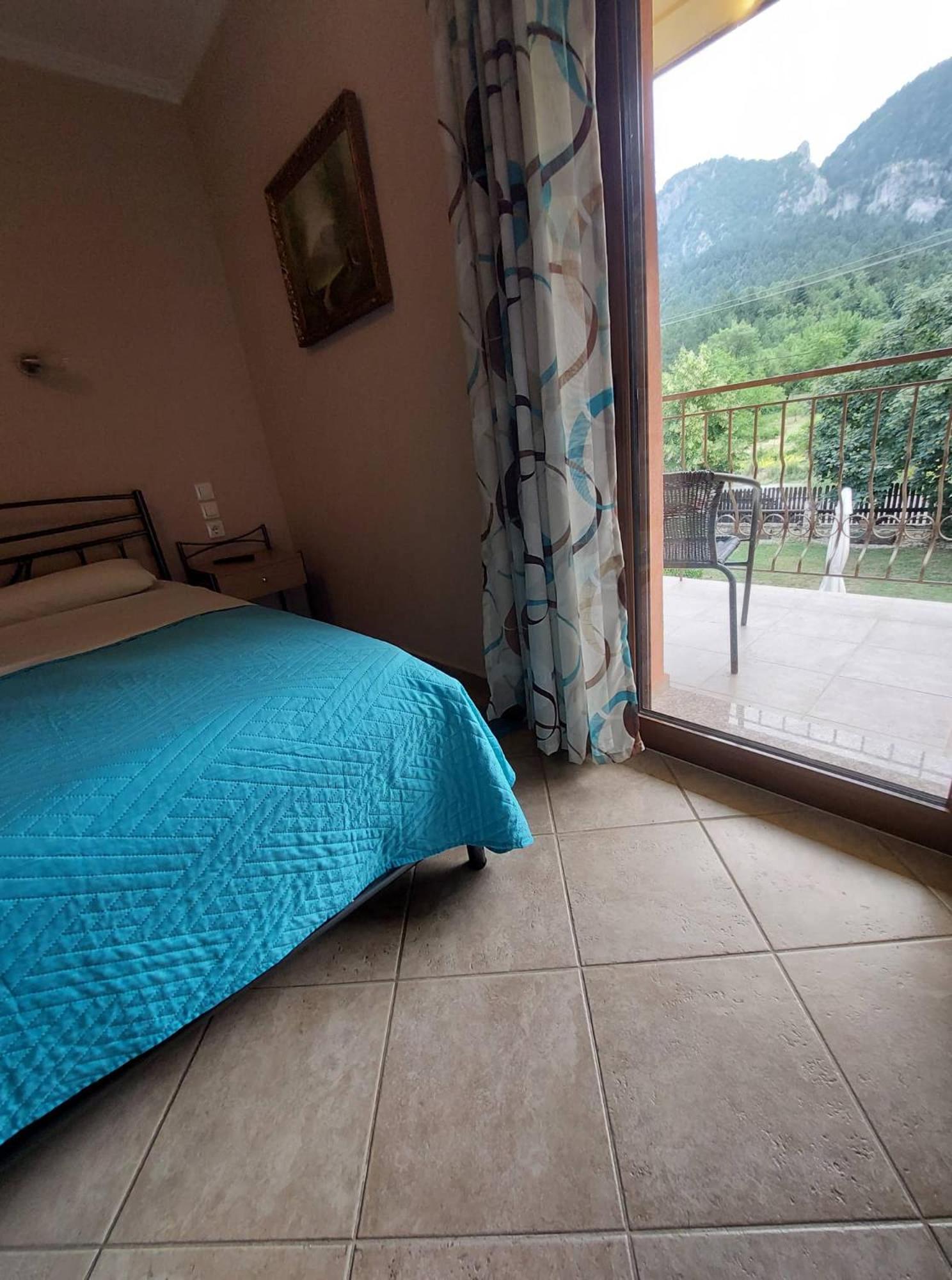 Ziakas Rooms