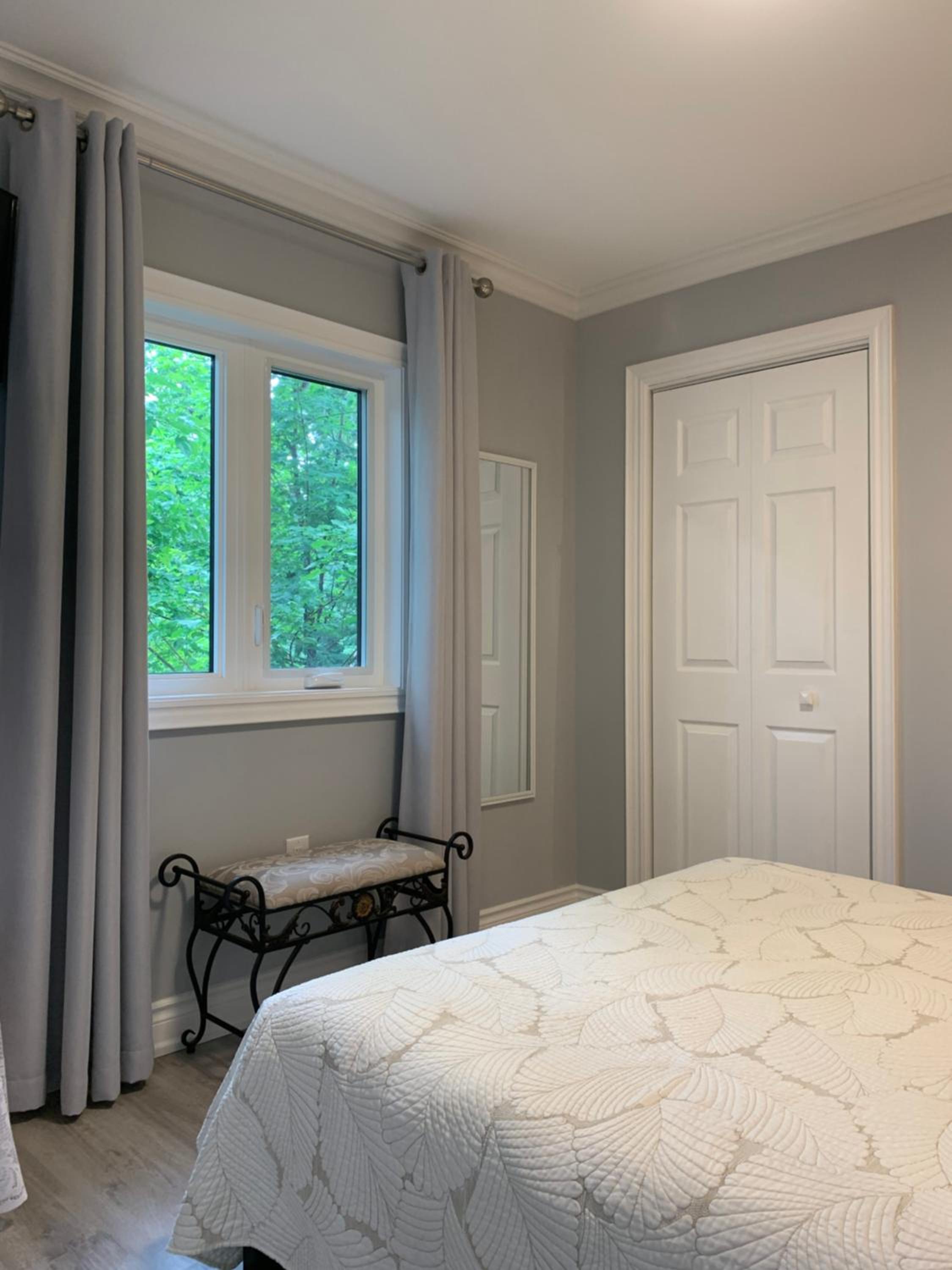 Ambiance by the Falls Cozy Suite view 4