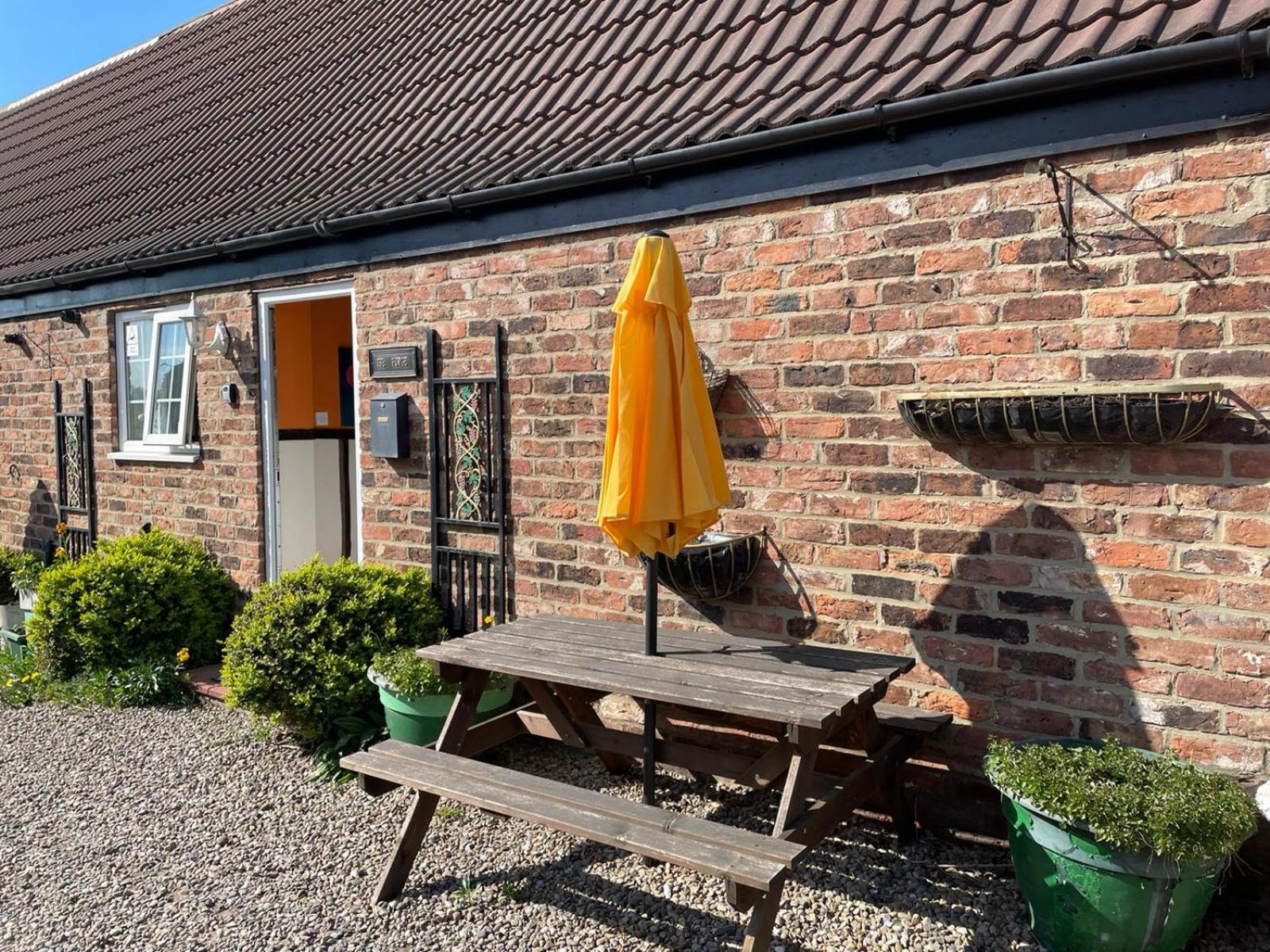Yarm cottages sleeping 12 Next to Fox Covert Pub view 4