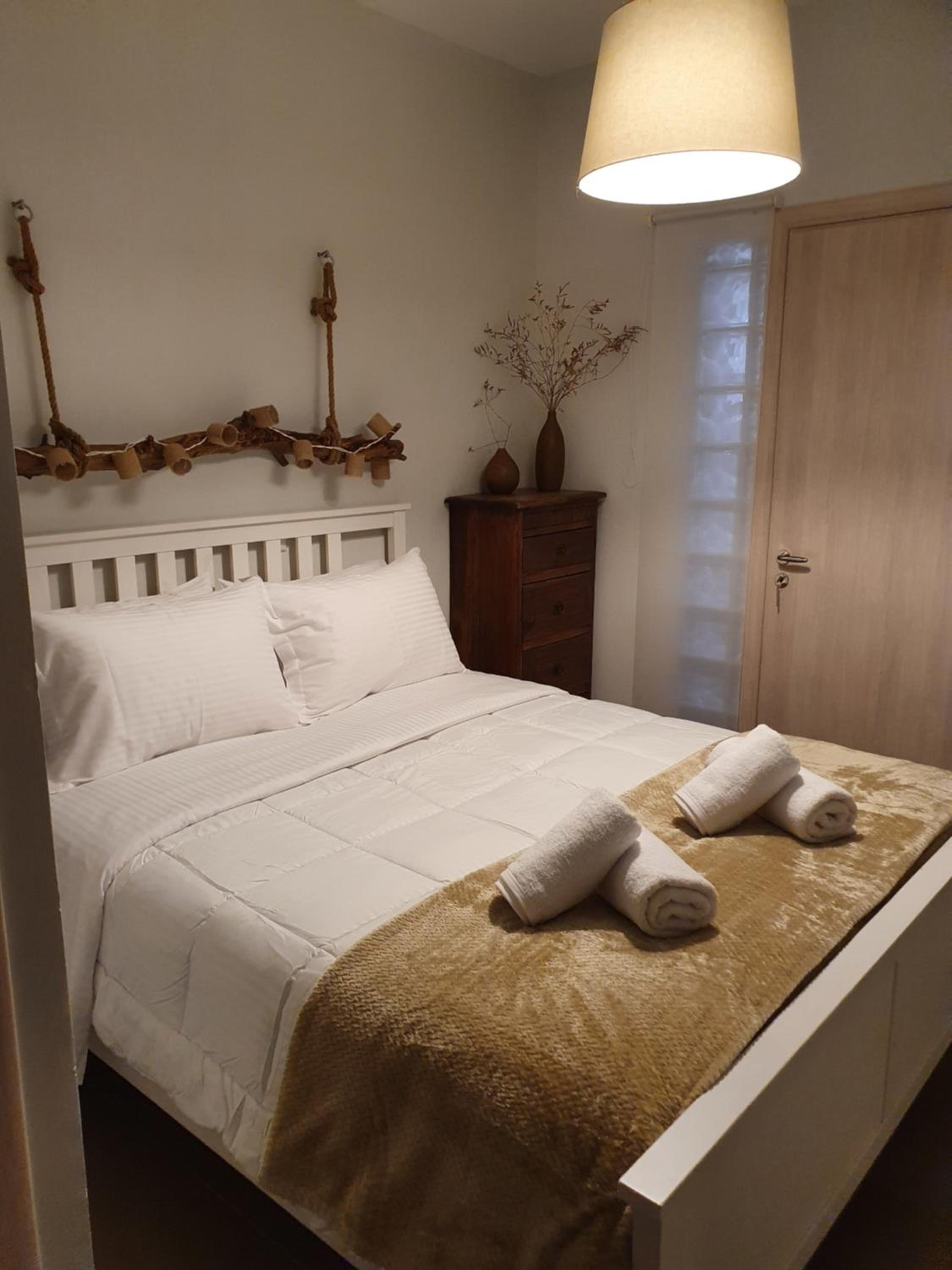 Helen of Troy House photo 5