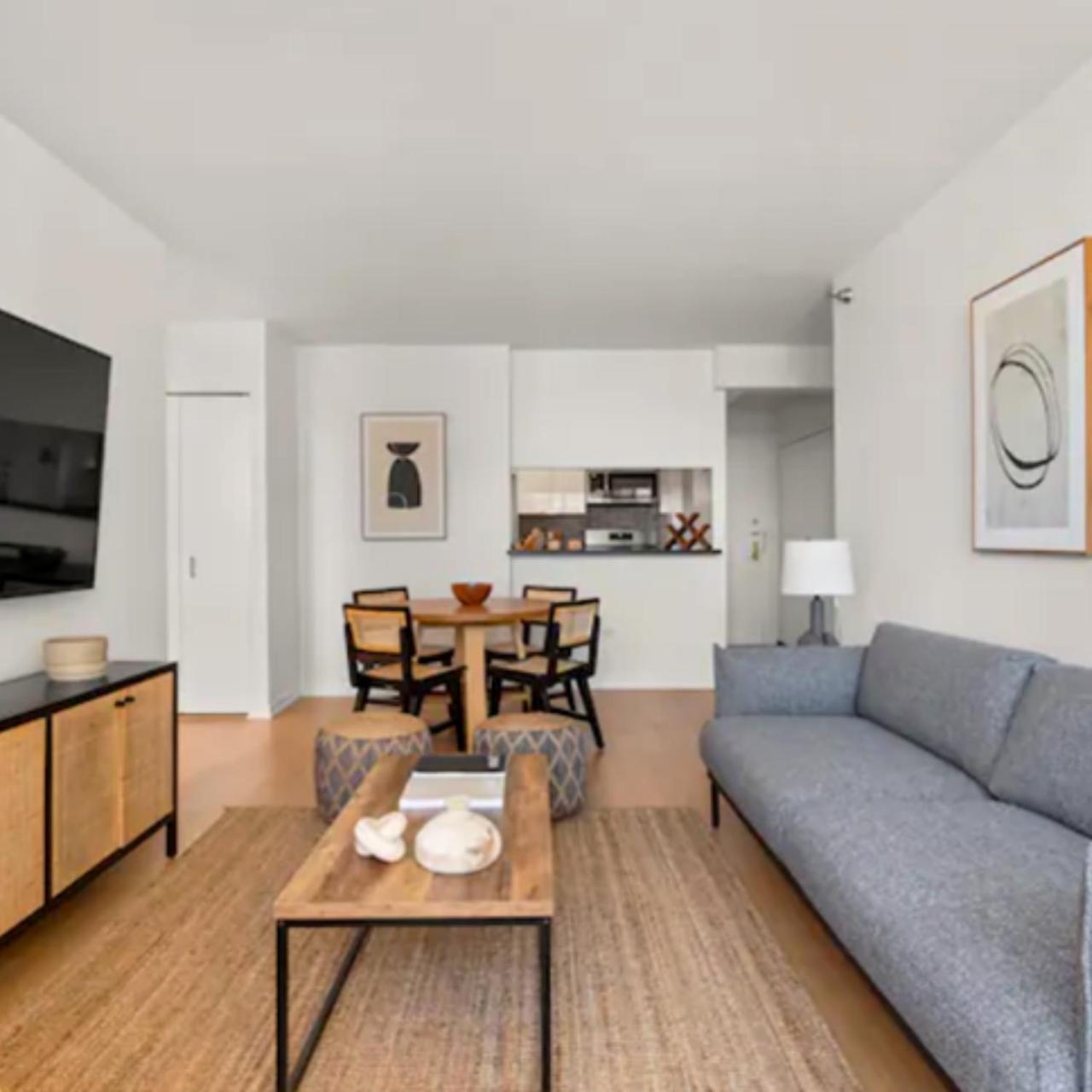 Family Apartment in Excellent Sector of New York