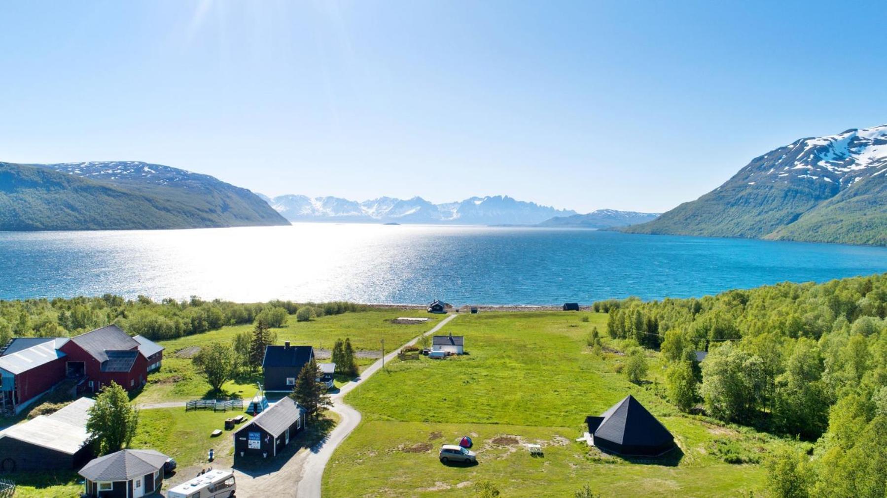 Arctic FjordCamp