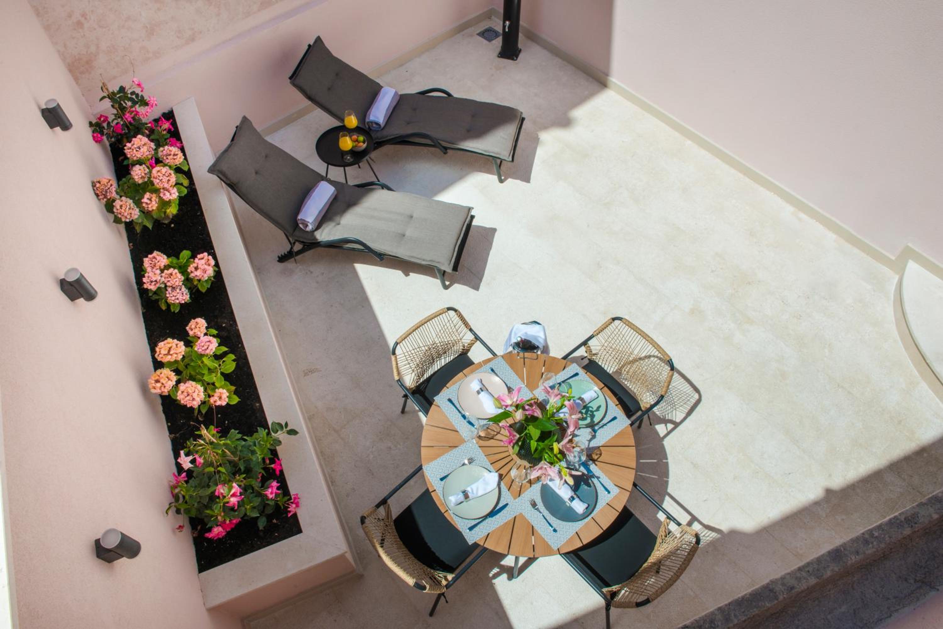 VILLA FLORES LUXURY APARTMENT