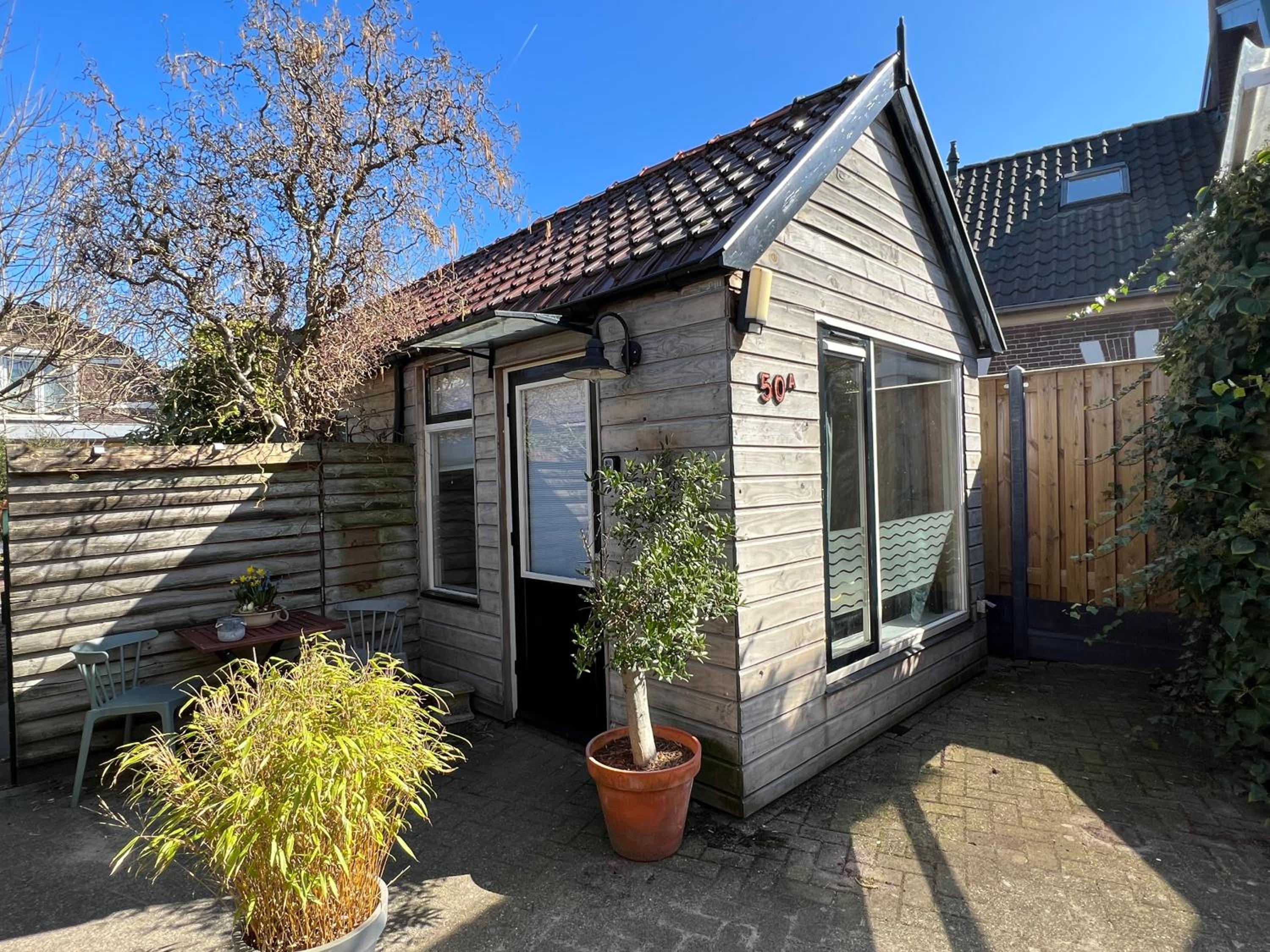 Sfeervol huisje, dichtbij bos en centrum view 2