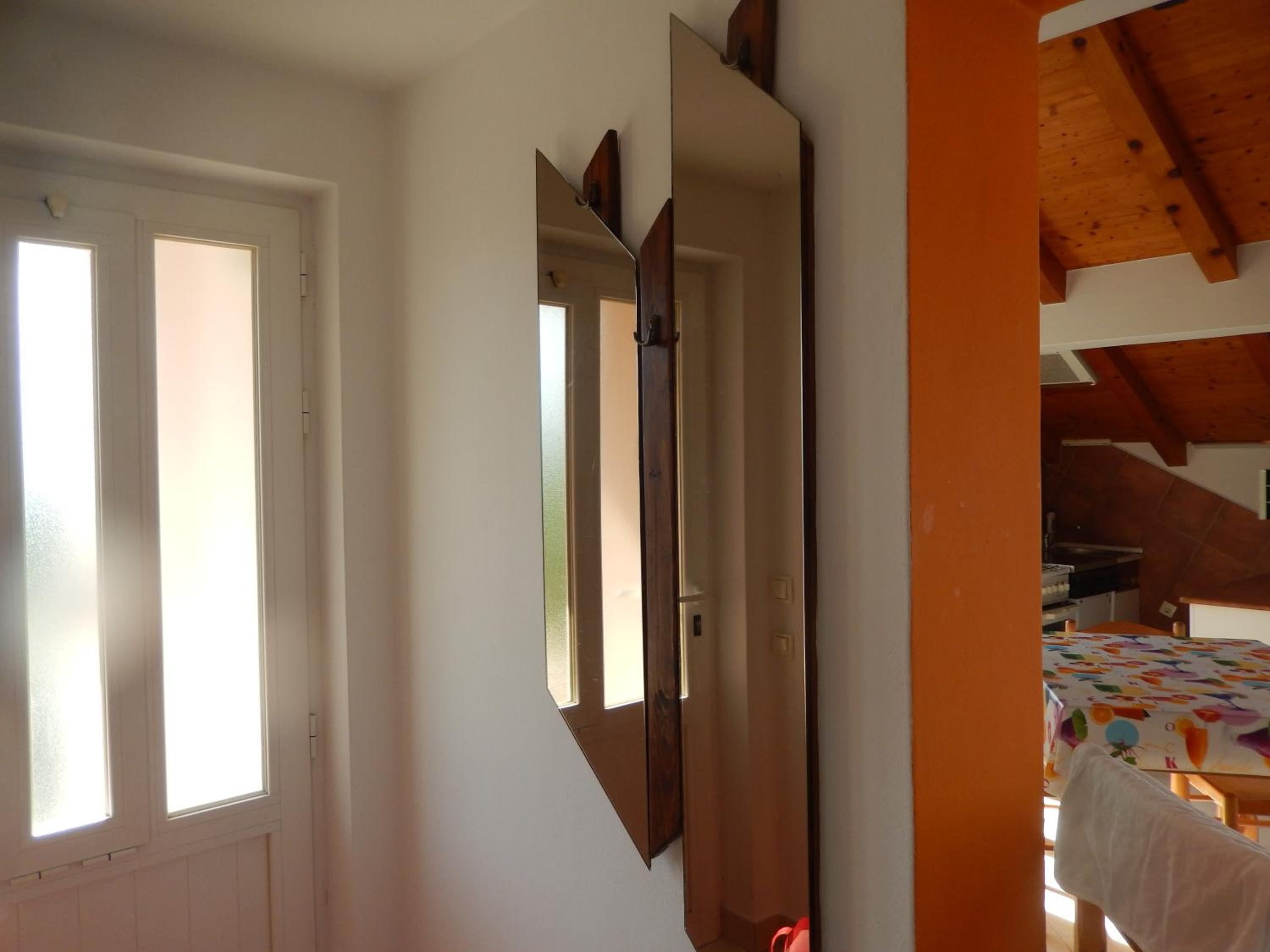 Photo 34