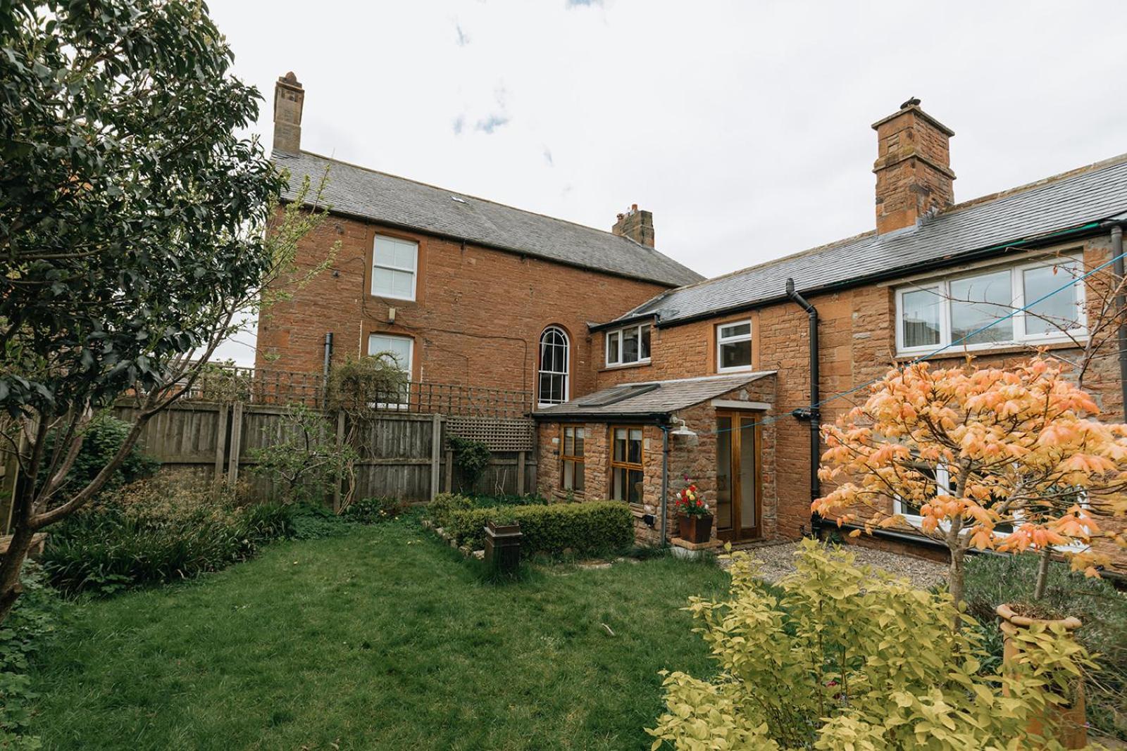 ELM HOUSE COTTAGE - 2 Bed Cottage in High Hesket on the edge of the Lake District, Cumbria