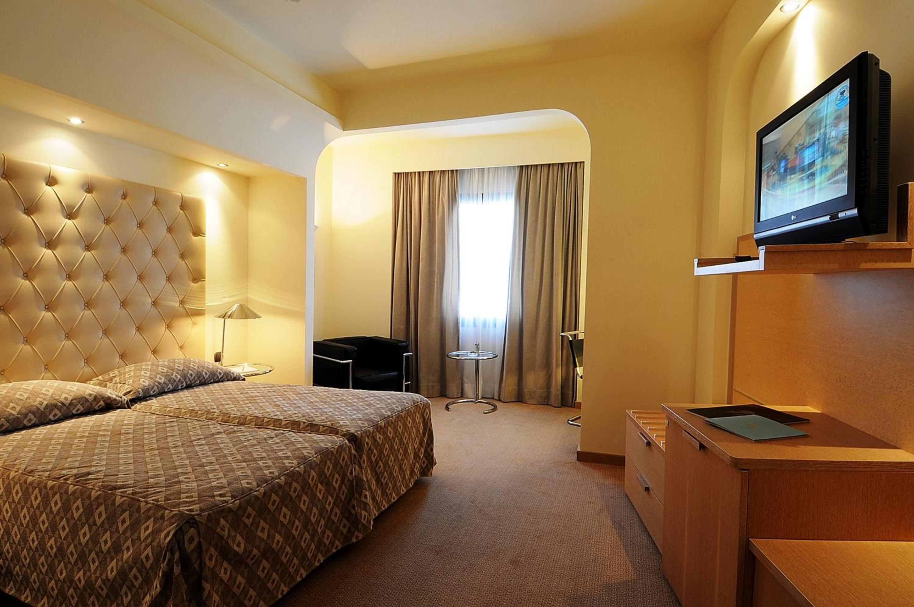 Loutraki Vacations - Club Hotel Casino Loutraki - Property Image 15