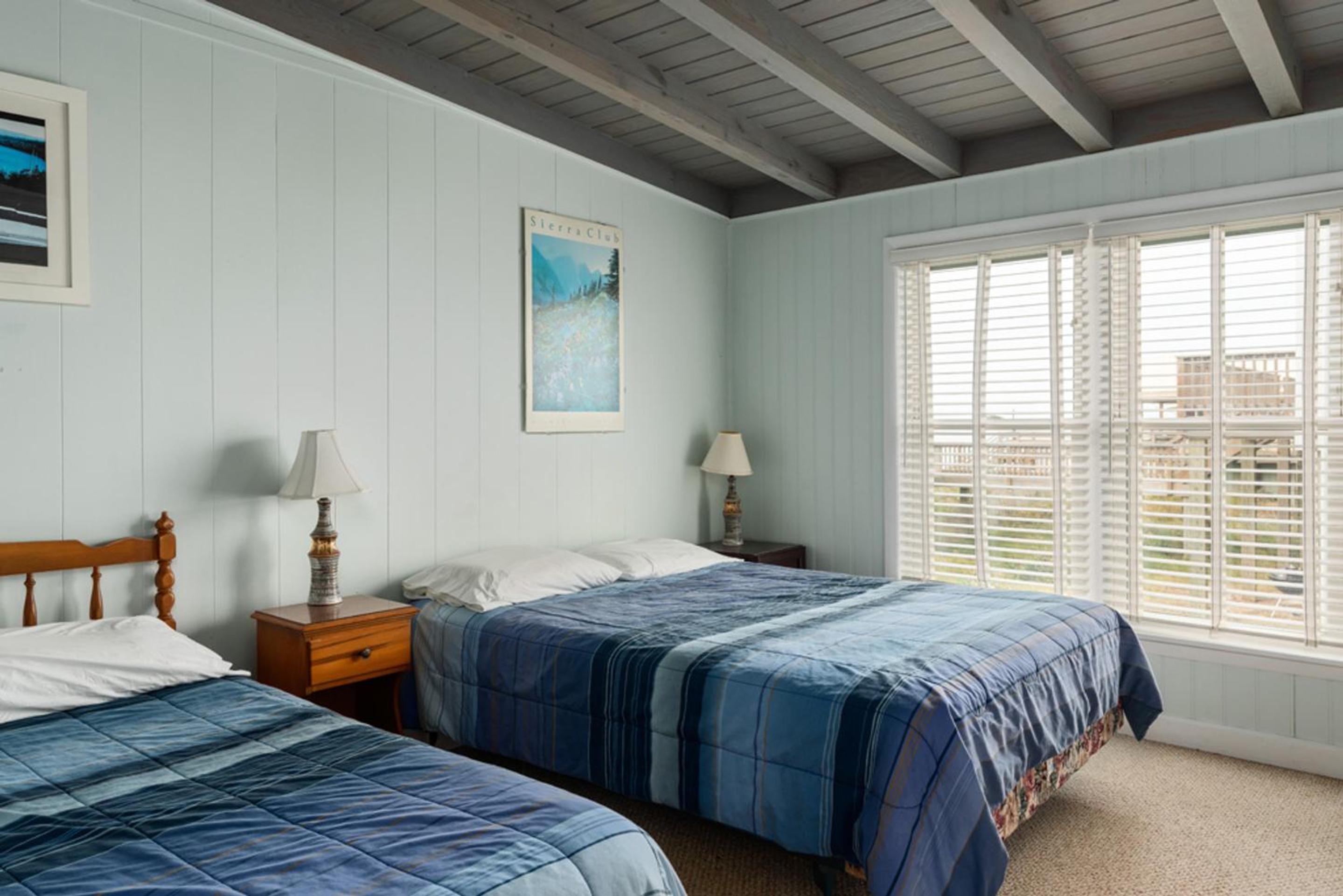 Admirals Quarters by Oak Island Accommodations view 4