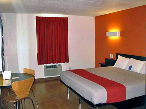 Motel 6-South Haven, KS