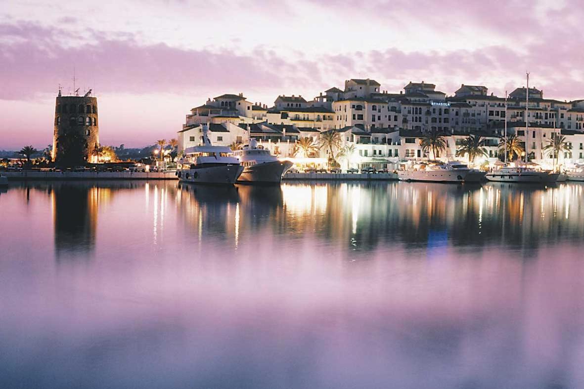 Puerto Banus Frontline Apartment with Amazing Sea Views