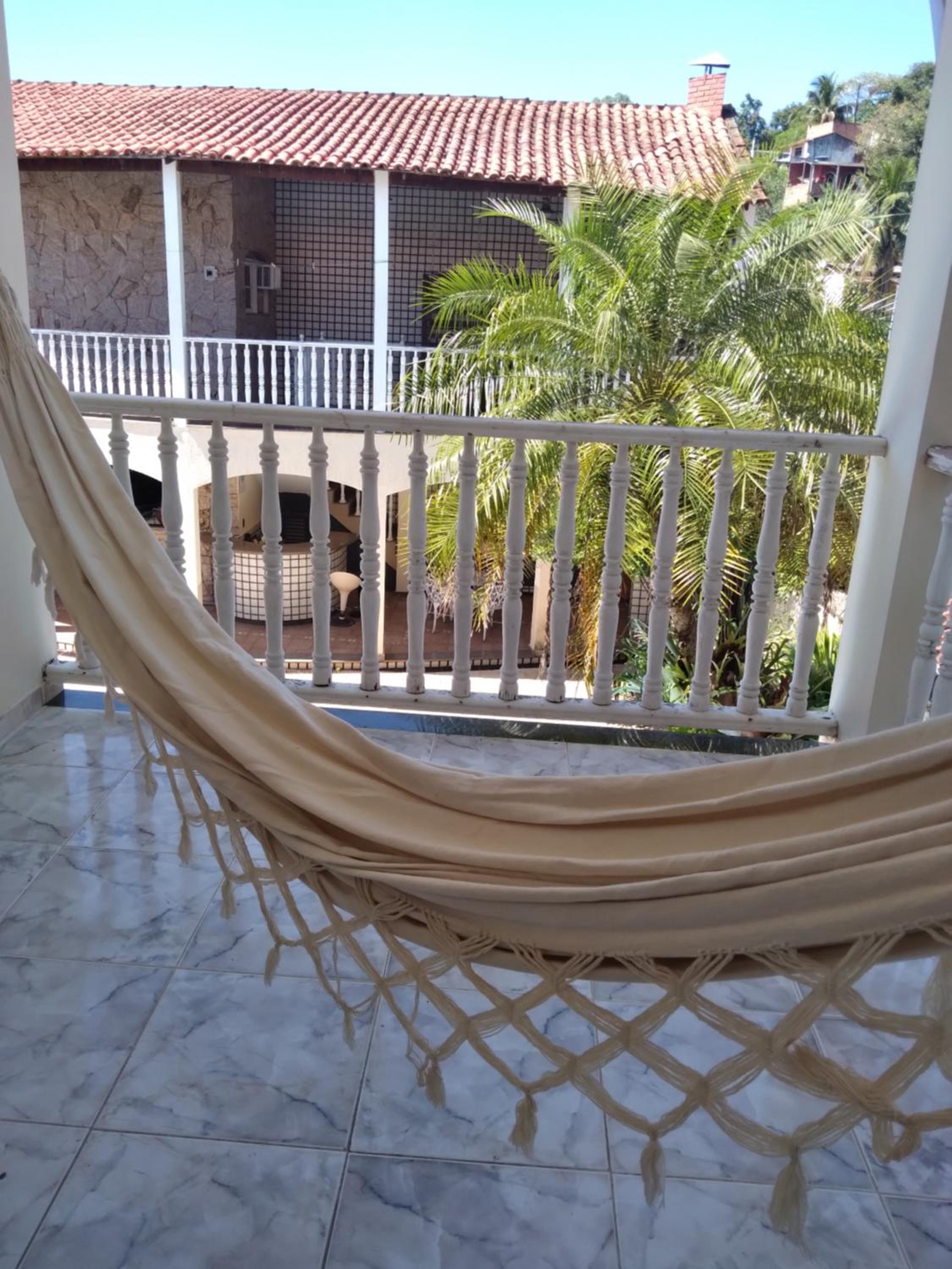 Casa de novela , Sol e piscina