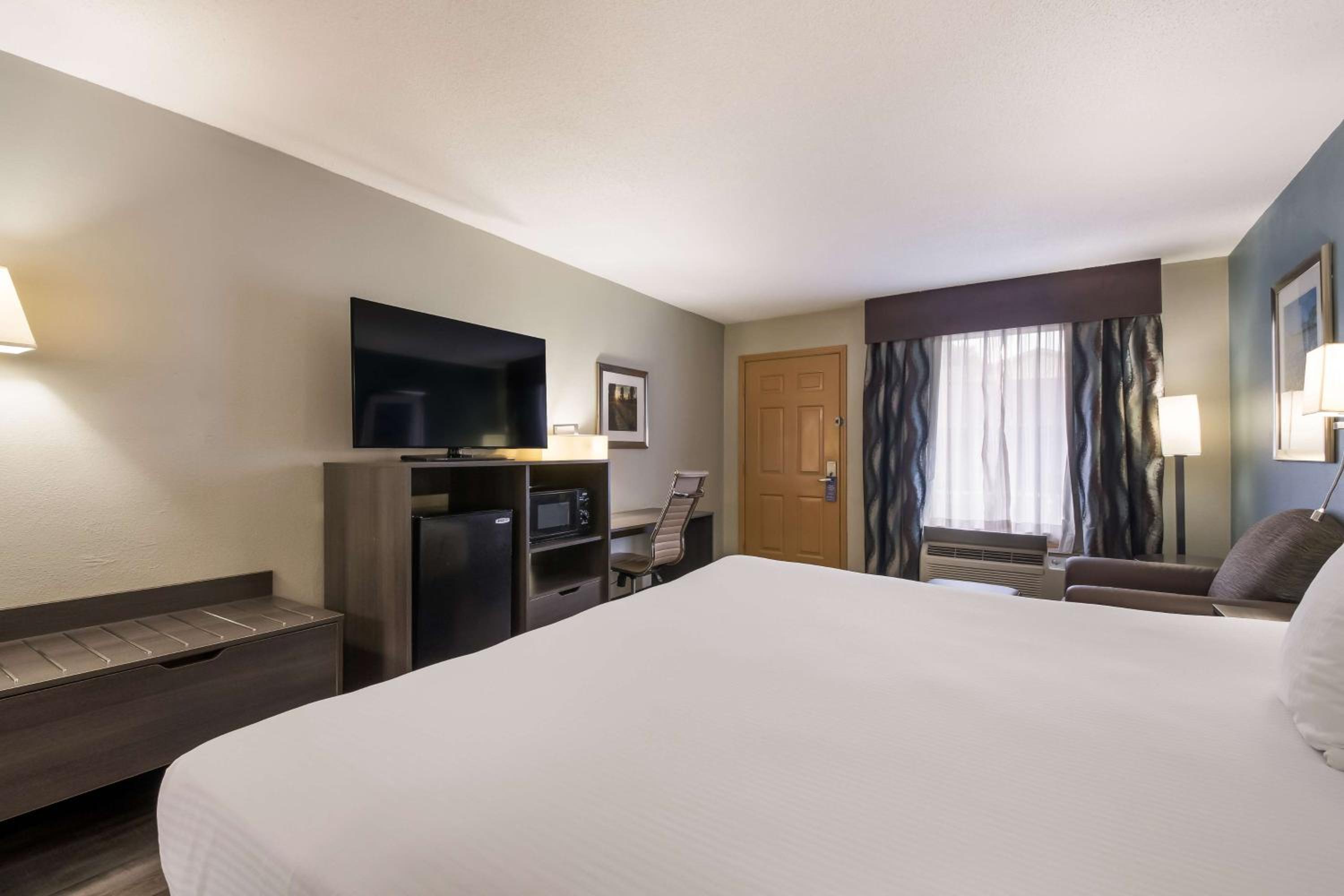 Winchester Vacations - Best Western Inn Winchester - Property Image 2
