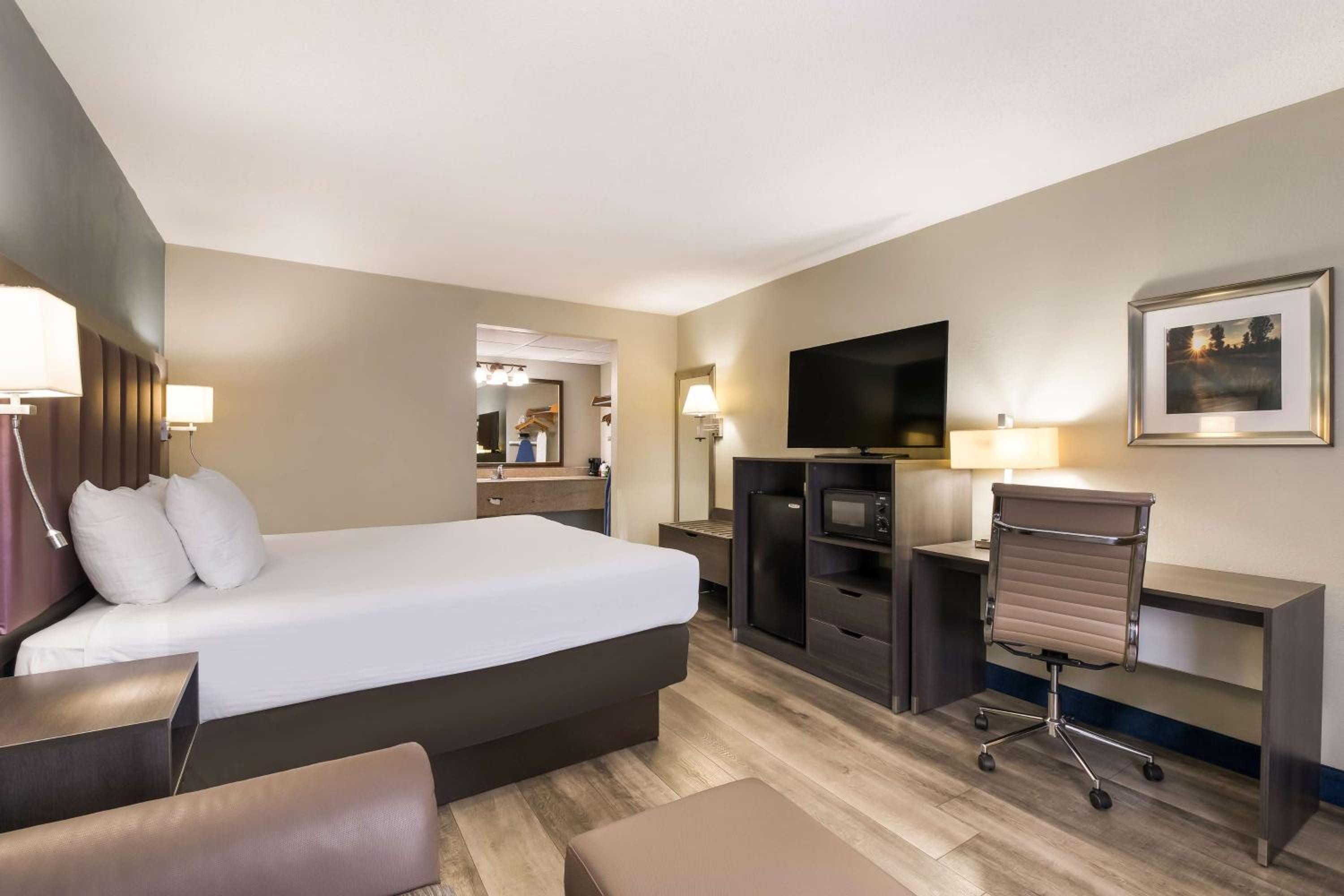 Winchester Vacations - Best Western Inn Winchester - Property Image 18