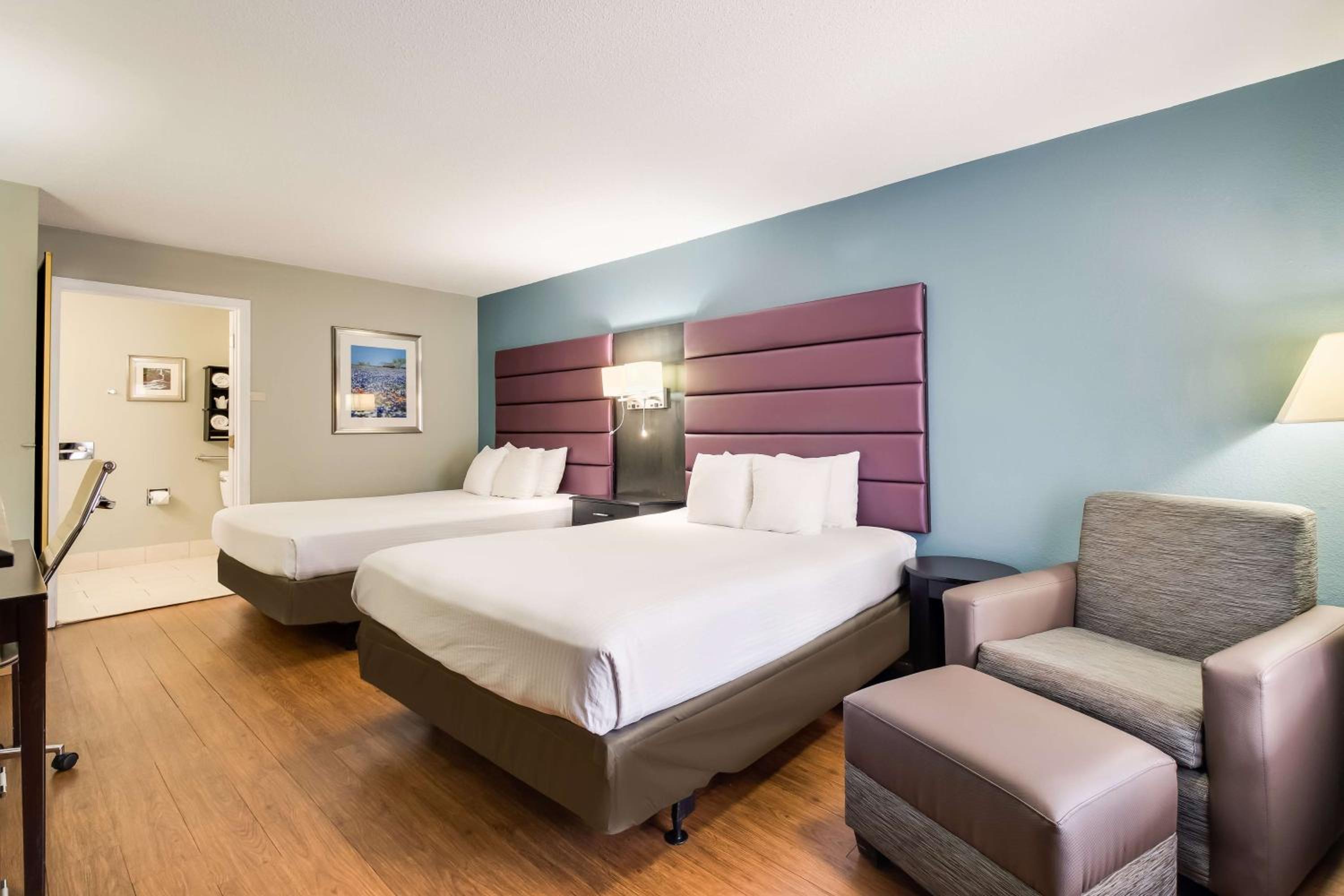 Winchester Vacations - Best Western Inn Winchester - Property Image 20