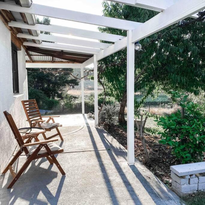 The Pine Tree Cottage - Charming cottage close to Canberra