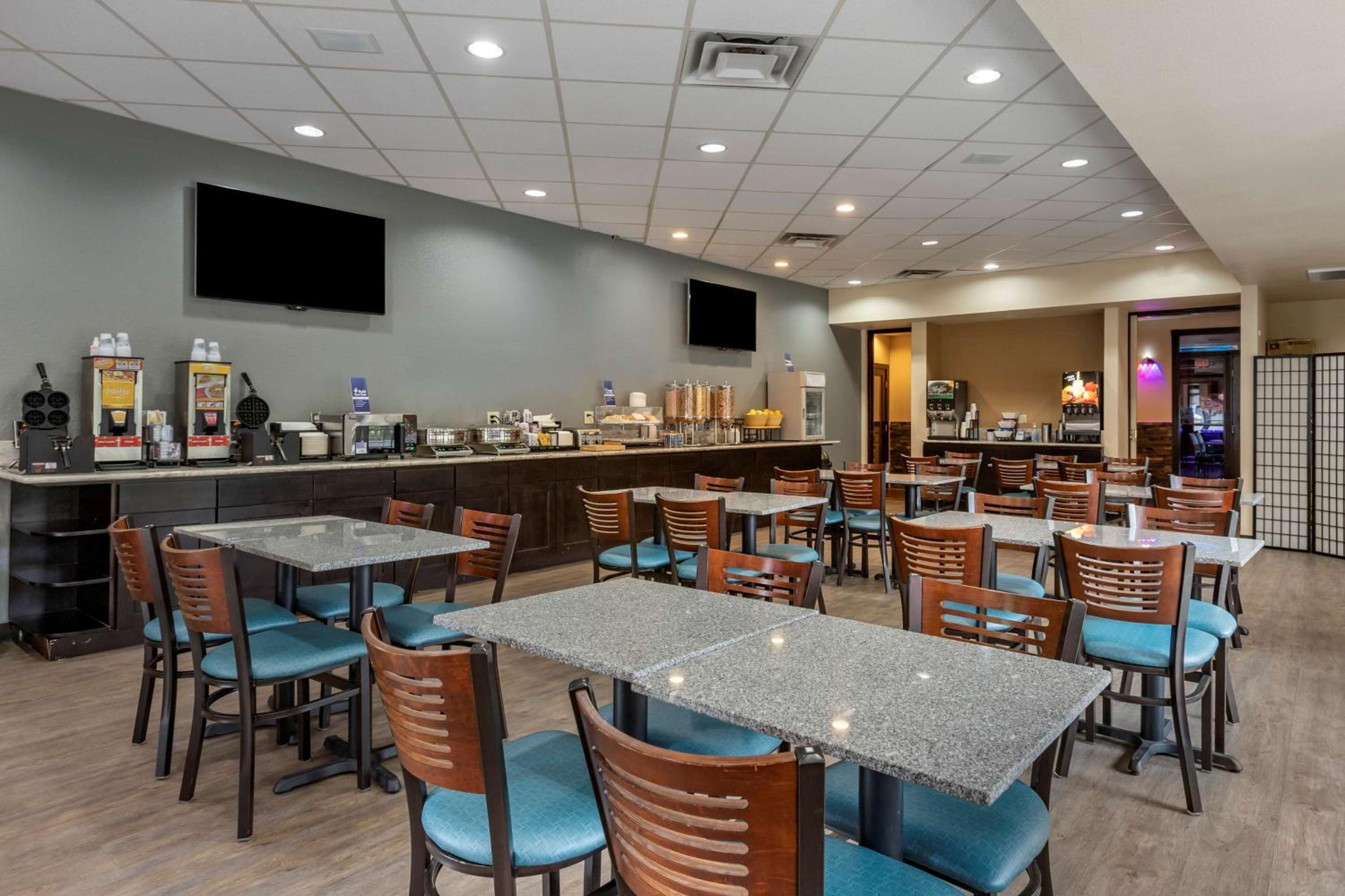 Baker City Vacations - Best Western Sunridge Inn  Conference Center - Property Image 4