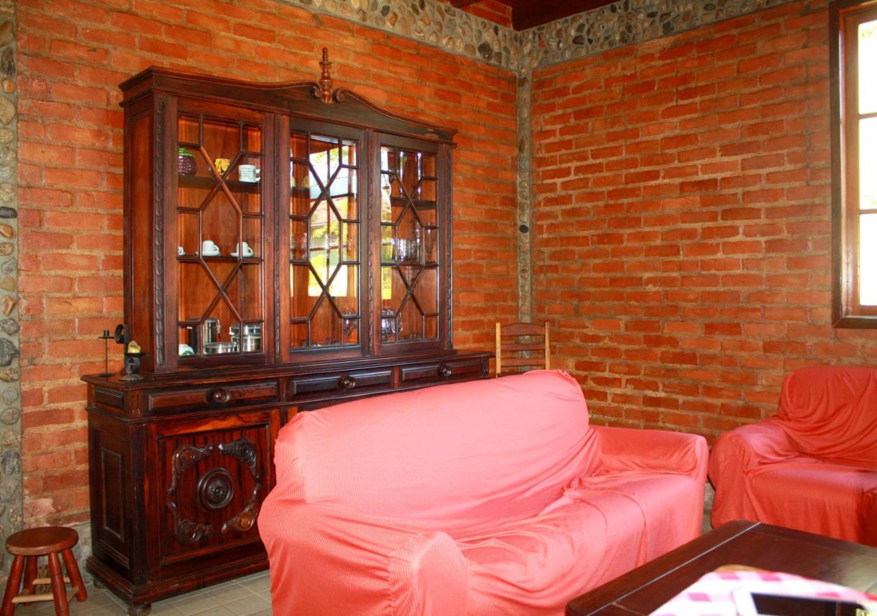Casa Dona Zezé