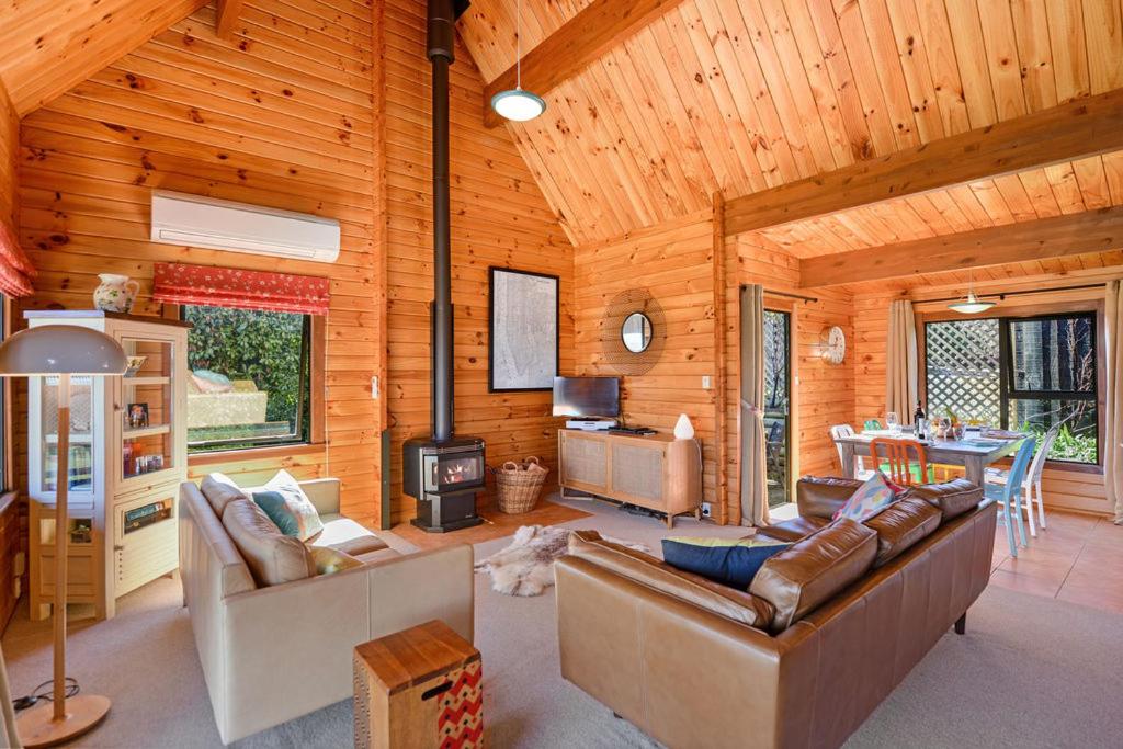 Lavender Cottage - Hanmer Springs Holiday Home view 2