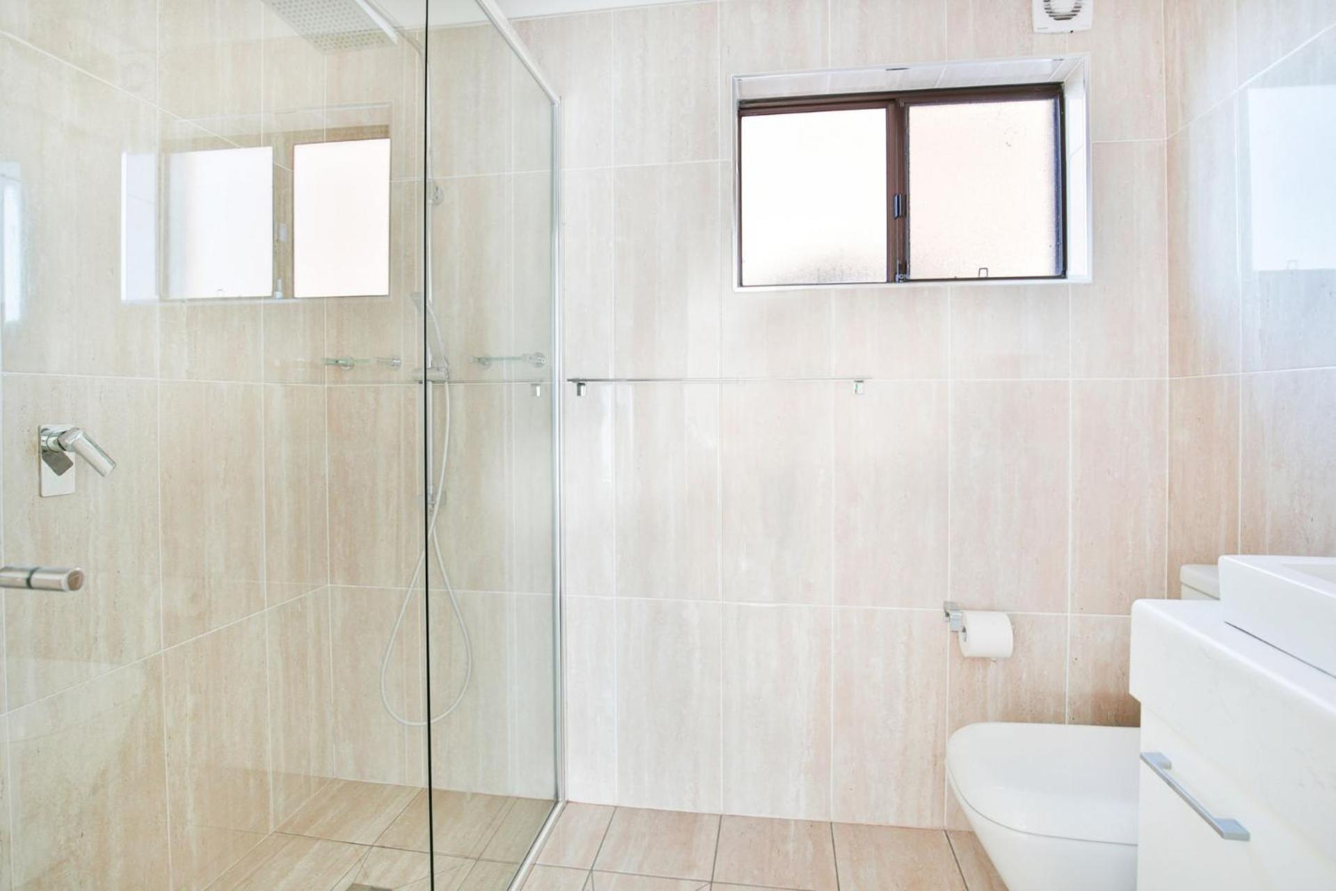 Watermans Pet Friendly 1 Min Walk to Beach