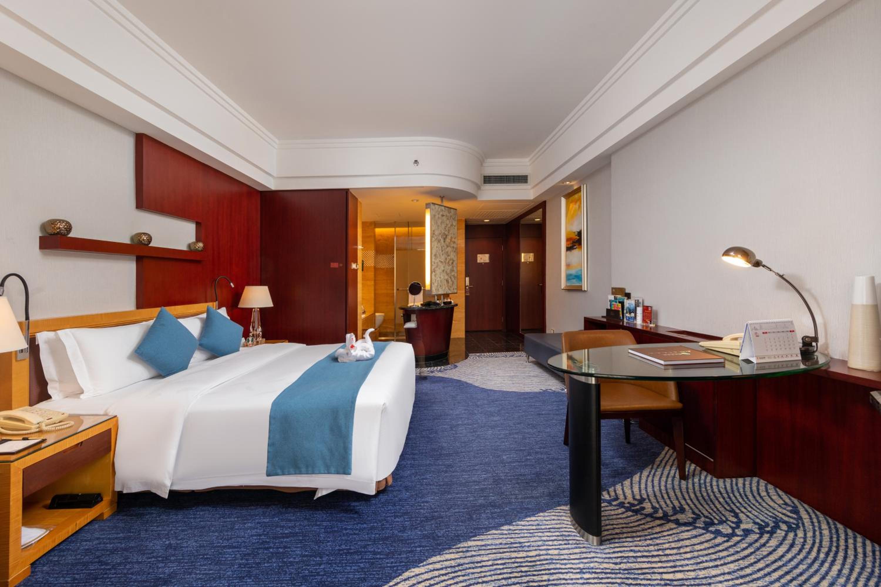 Zhuhai Charming Holiday Hotel