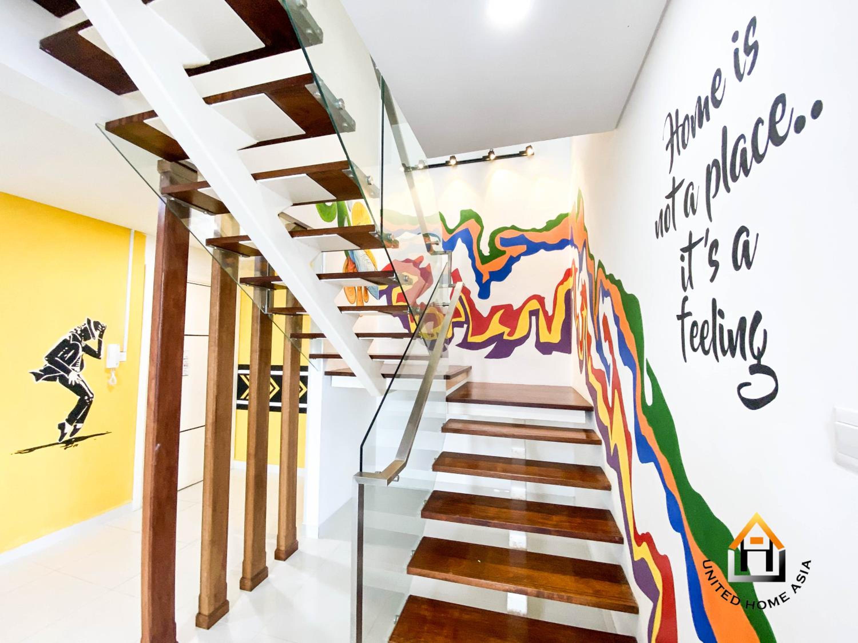 Holi 1Medini Themed Suites