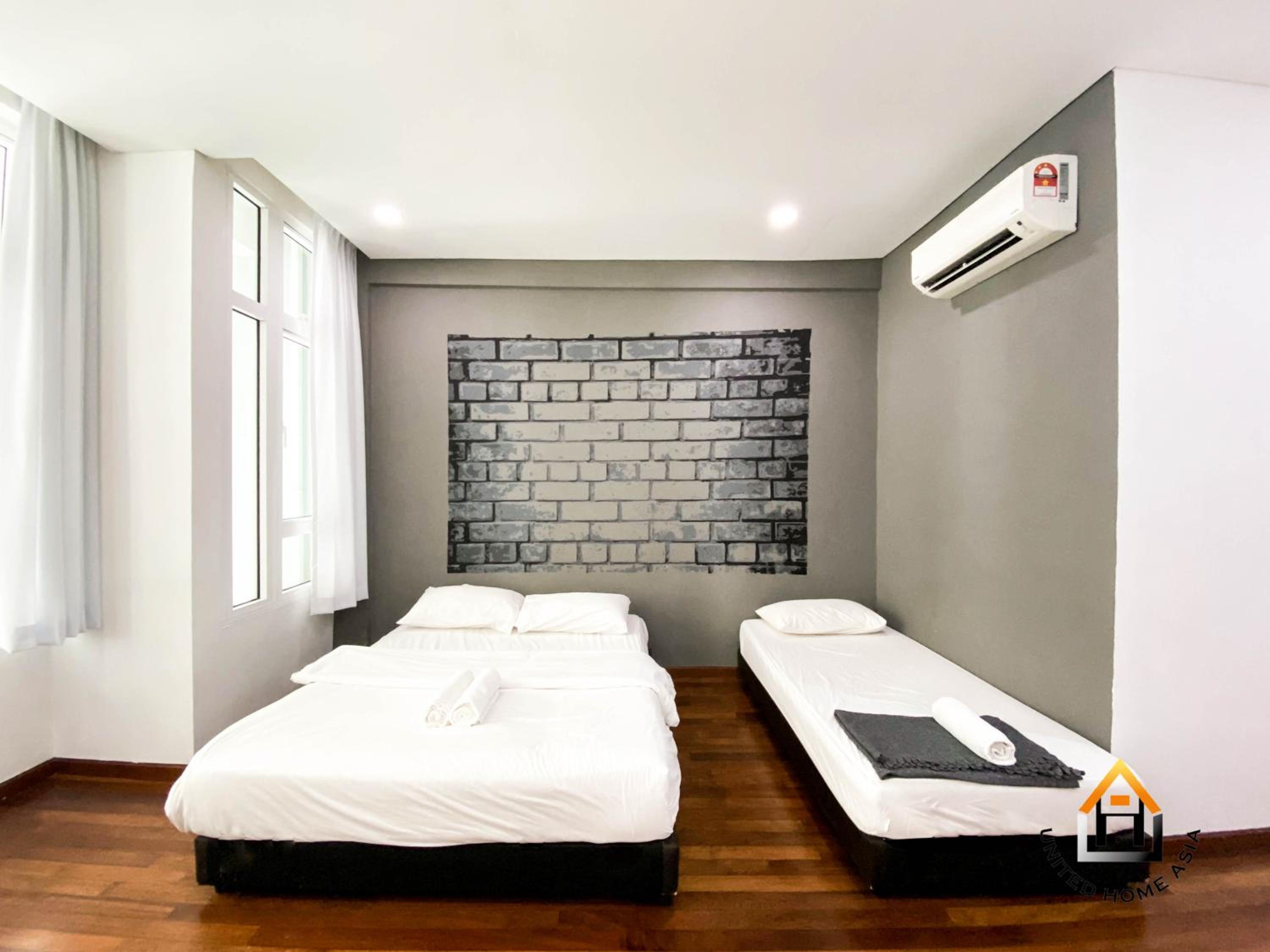 Holi 1Medini Themed Suites