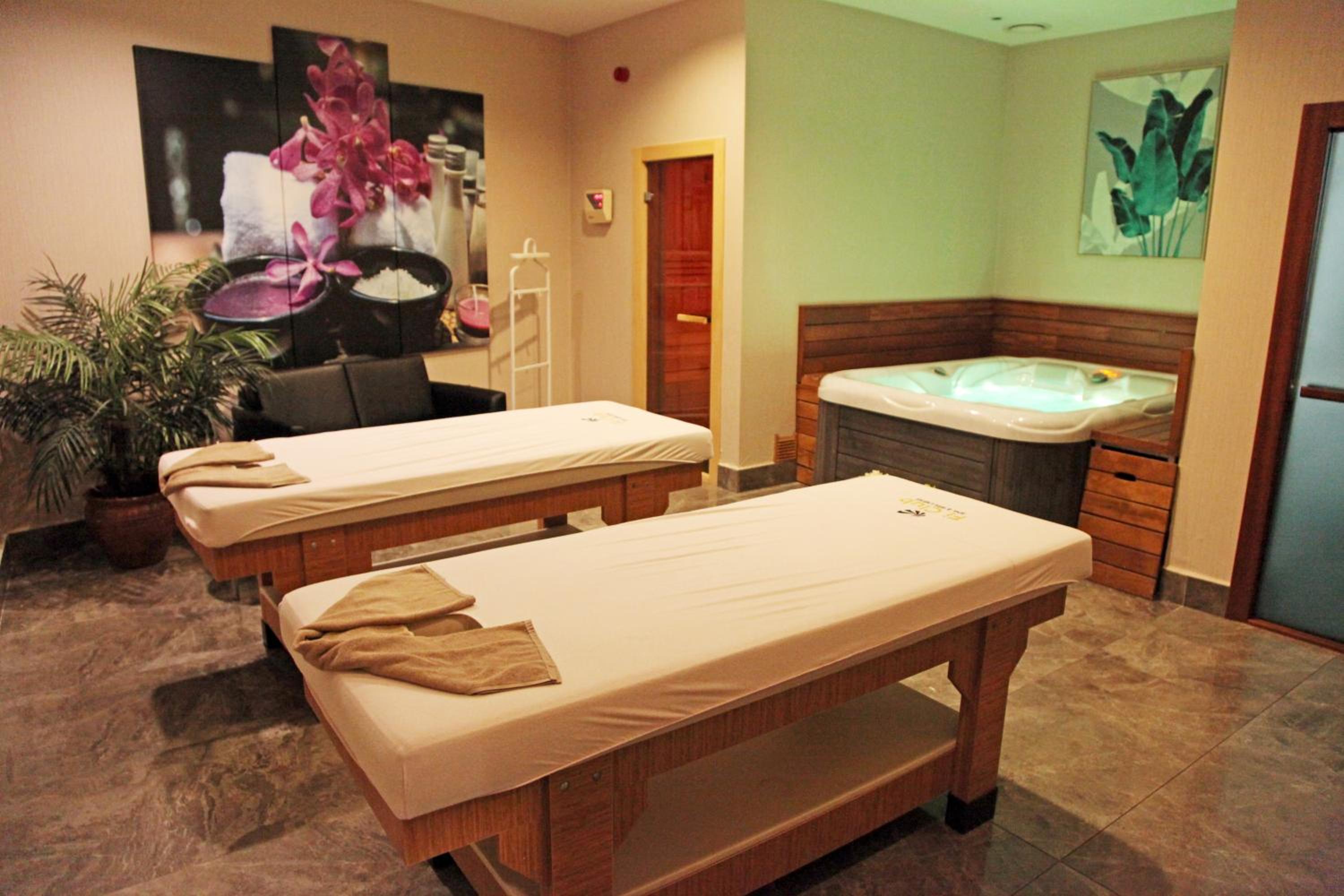 Ramada by Wyndham İstanbul Alibeykoy - Image 49