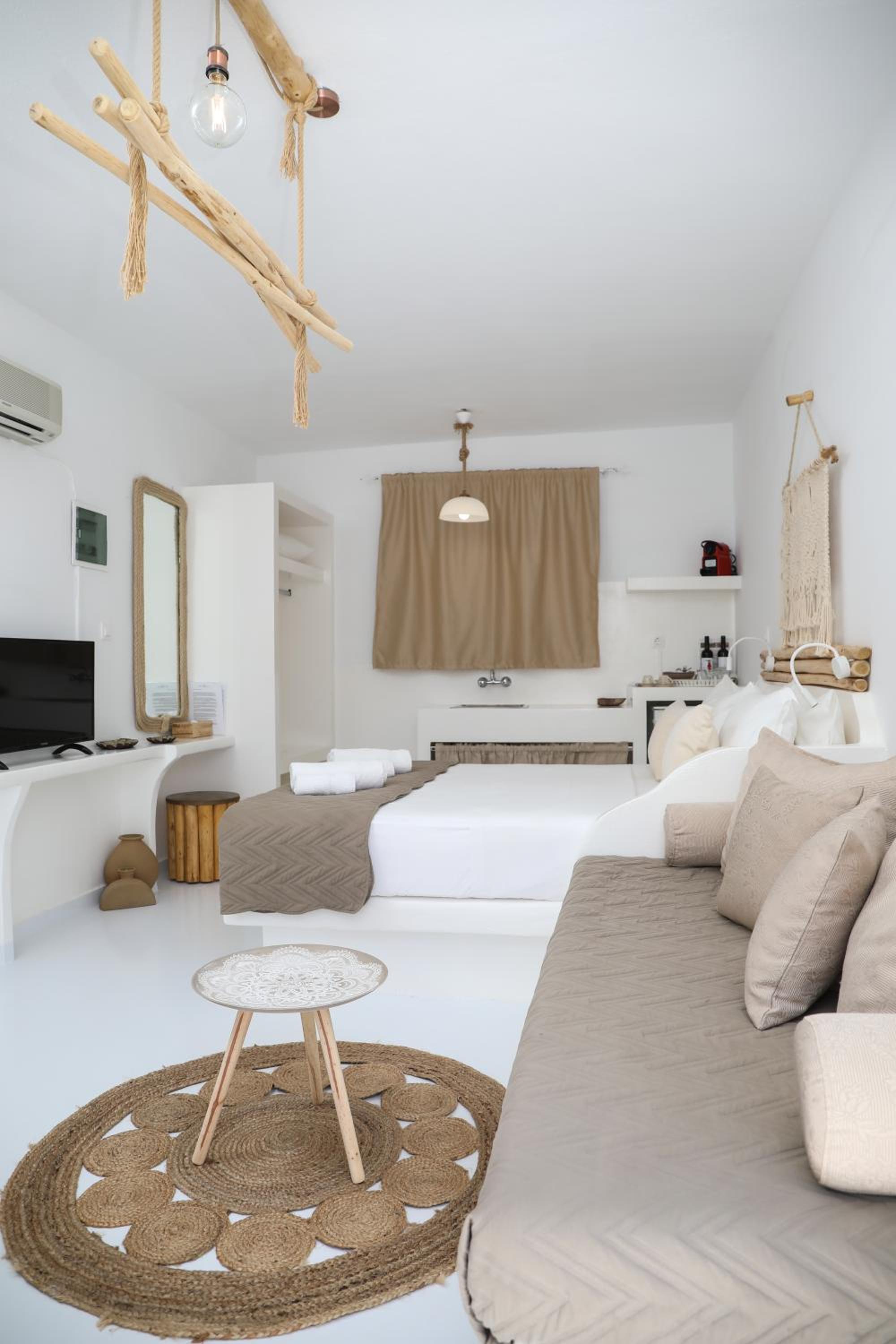 Sea Nymphs Suites