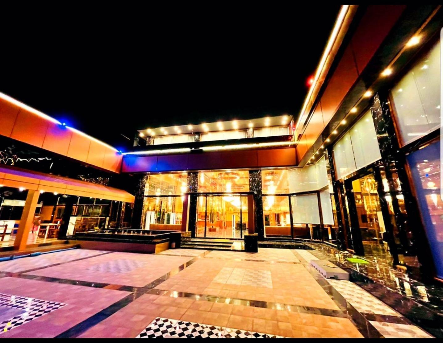 Hotel Grand Parazo Hotel Suvarnbhumi Airport - Image 1