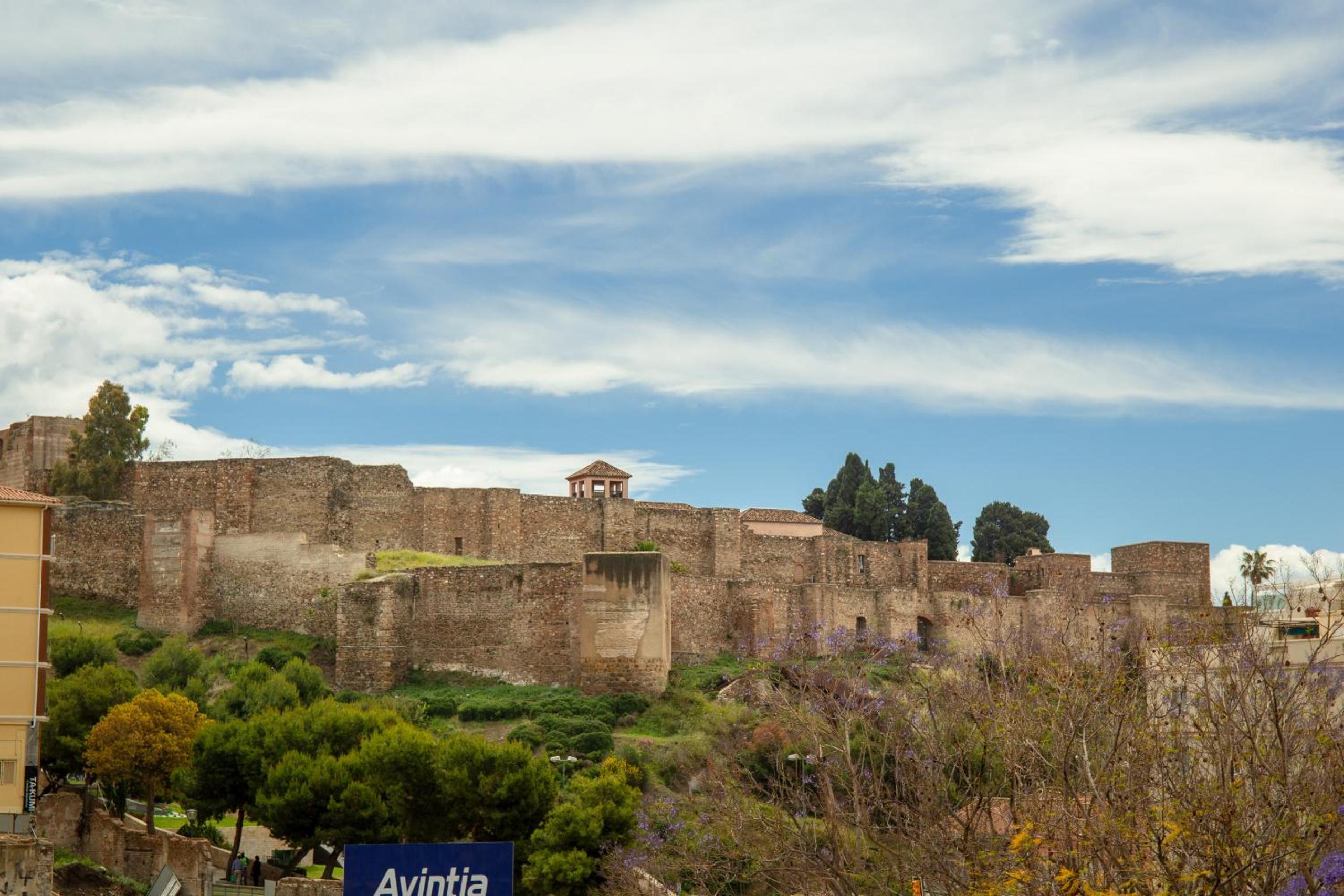 C67 - Shiny 6 Bedrooms in Plaza de la Merced