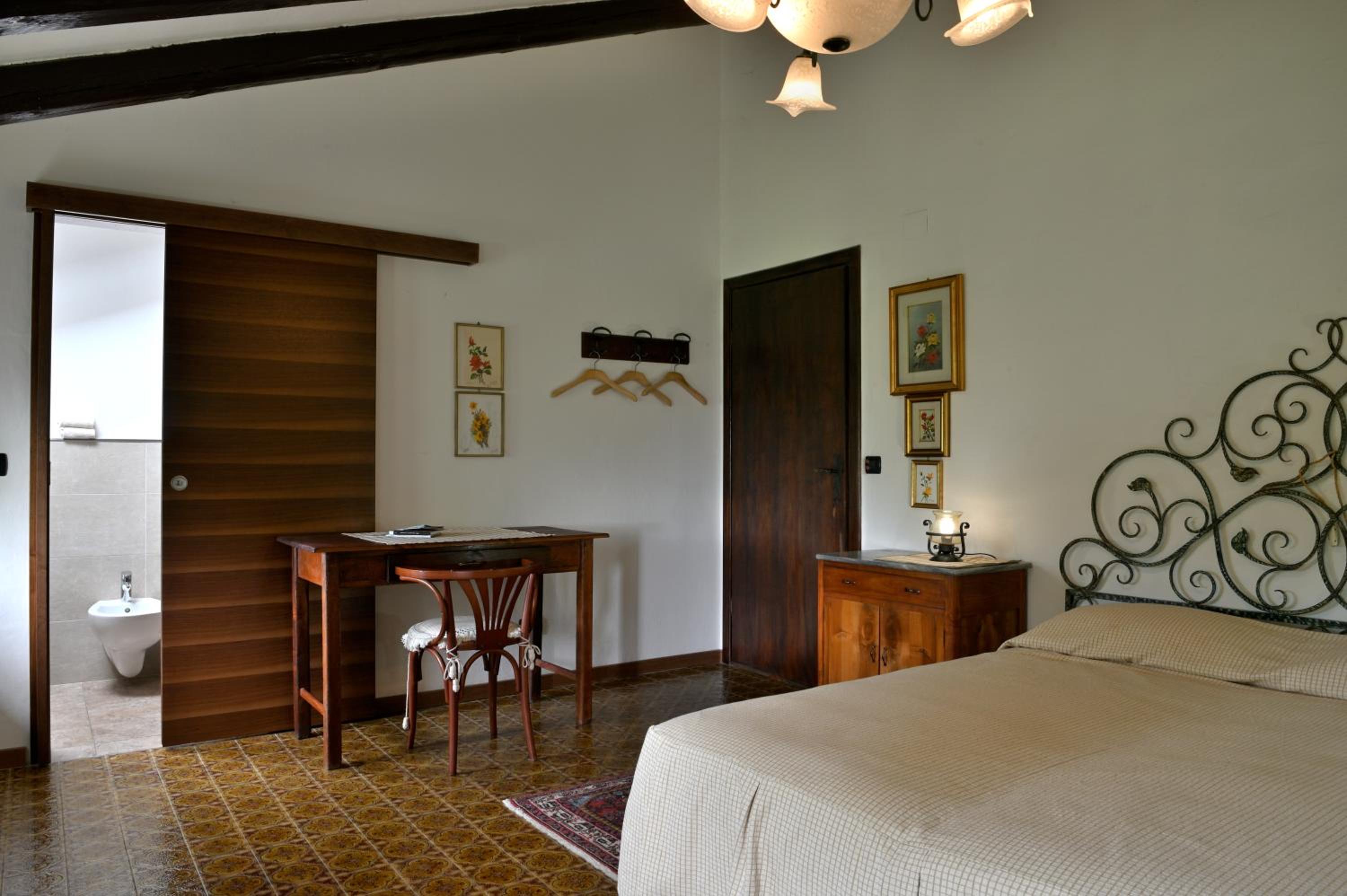 B&B Four Winds