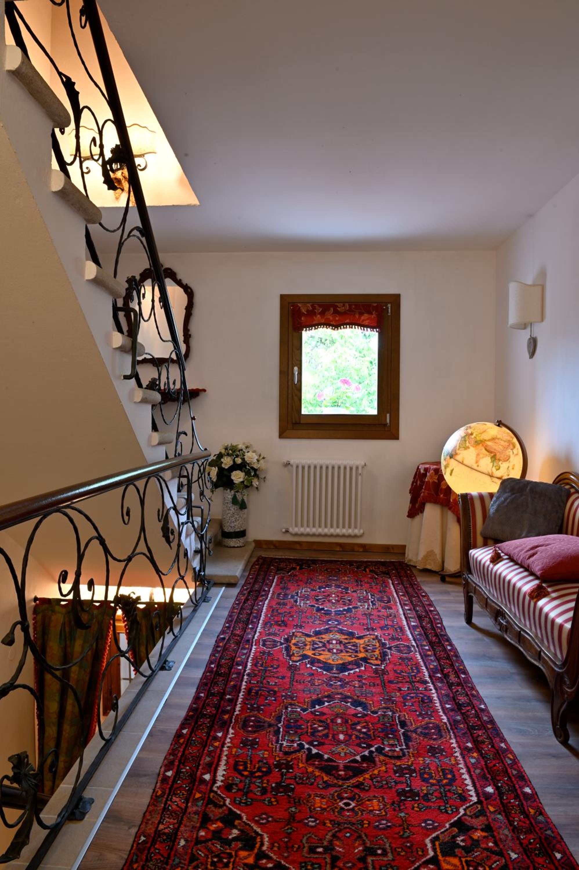 B&B Four Winds