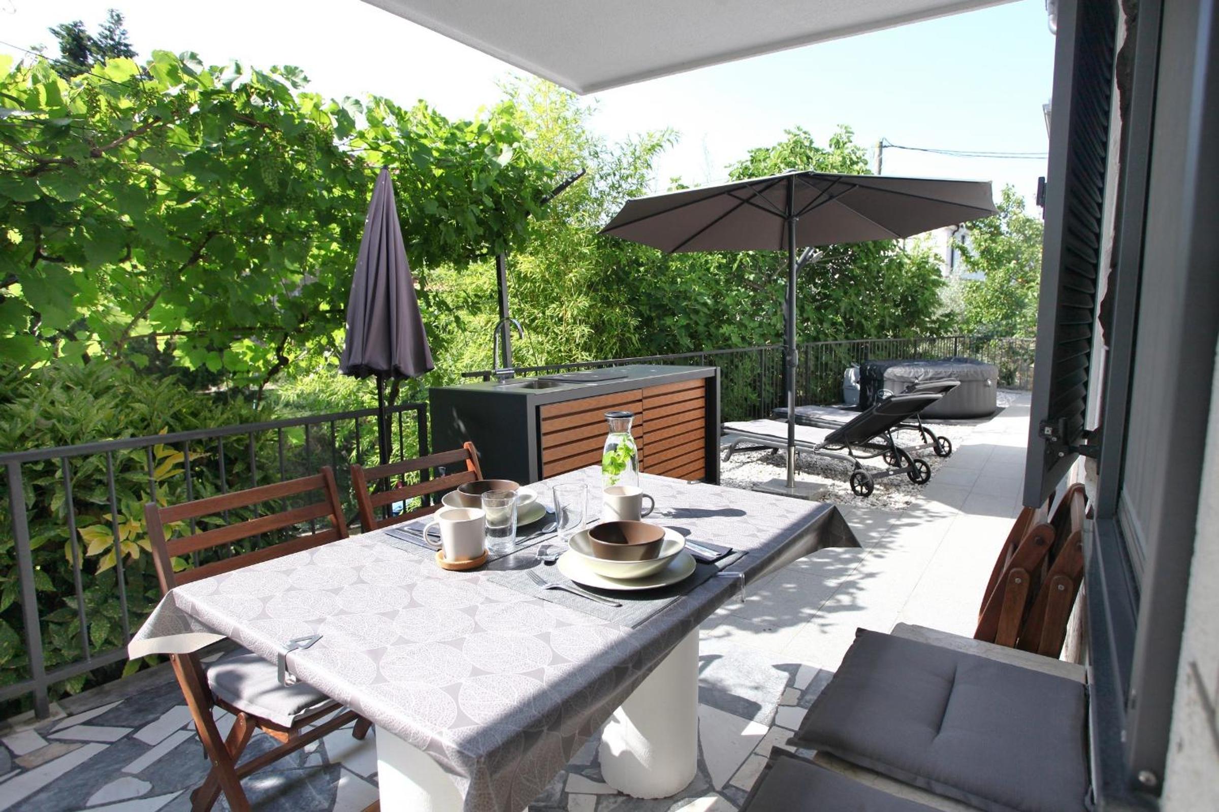 Modern Apartment Parenzana IZMA