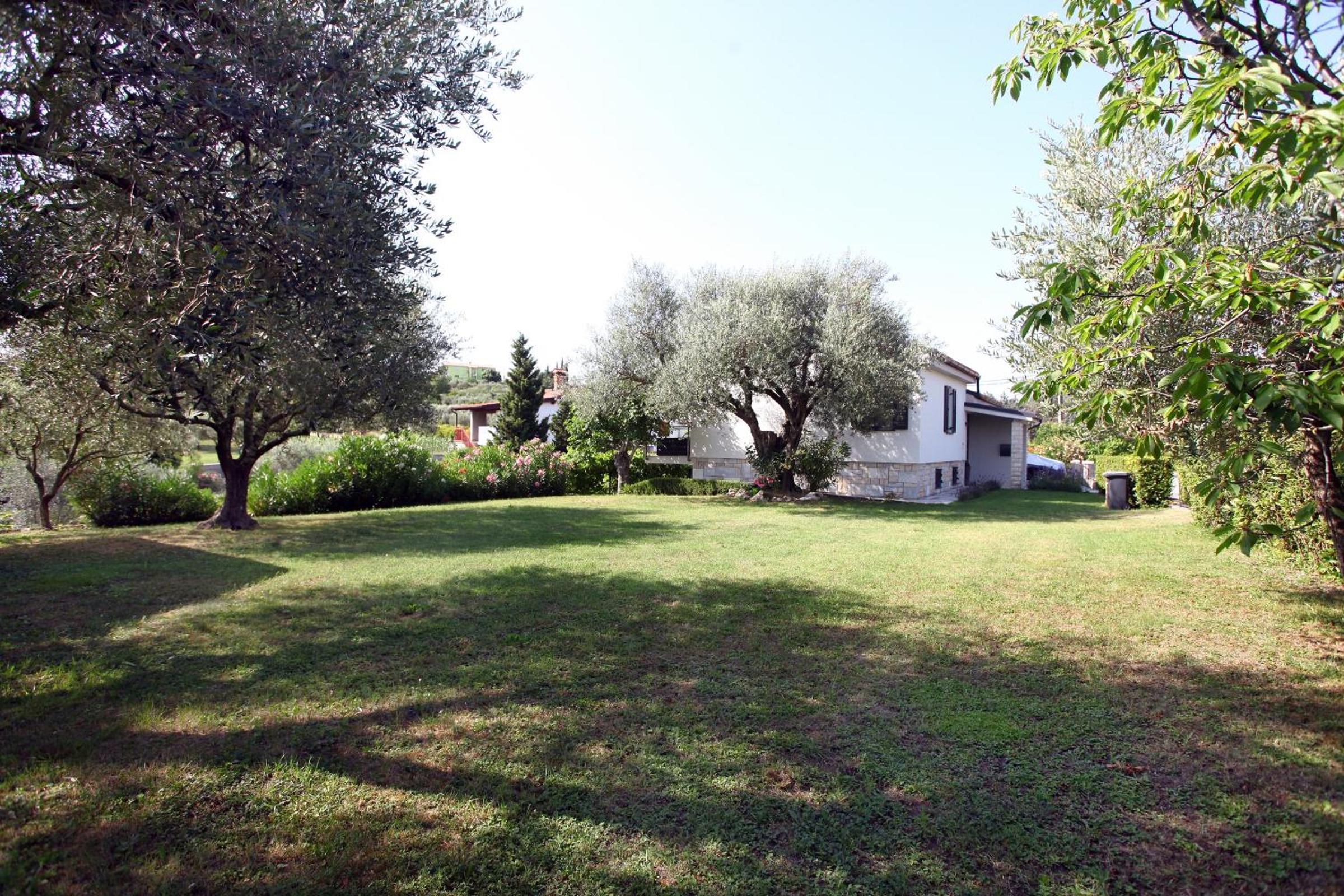 Modern Apartment Parenzana IZMA
