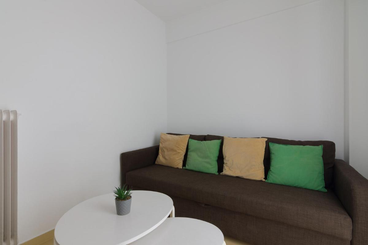 Minimal Apartment In Athens photo 3