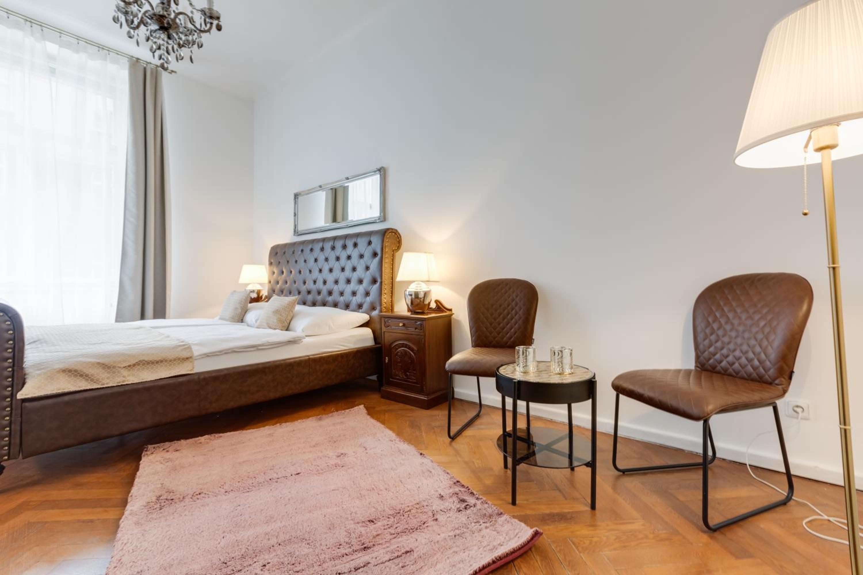 Luxury Riverside Apartments In The Center Of Prague