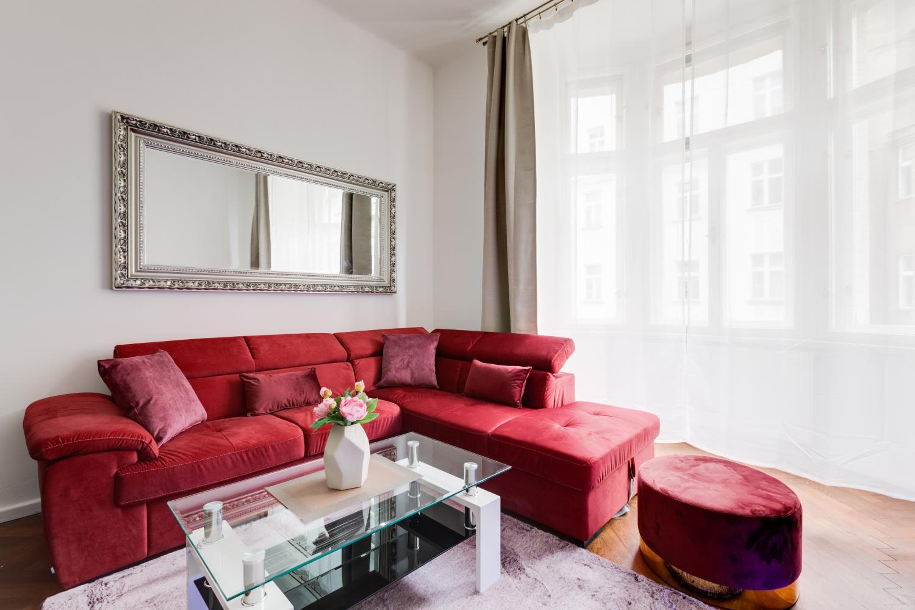 Luxury Riverside Apartments In The Center Of Prague