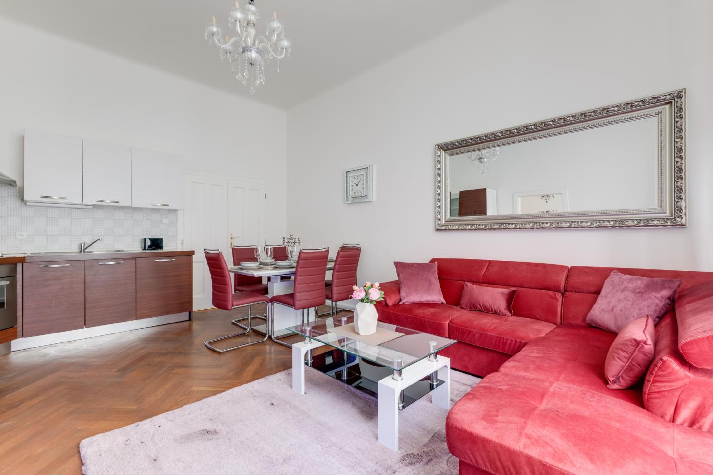 Luxury Riverside Apartments In The Center Of Prague