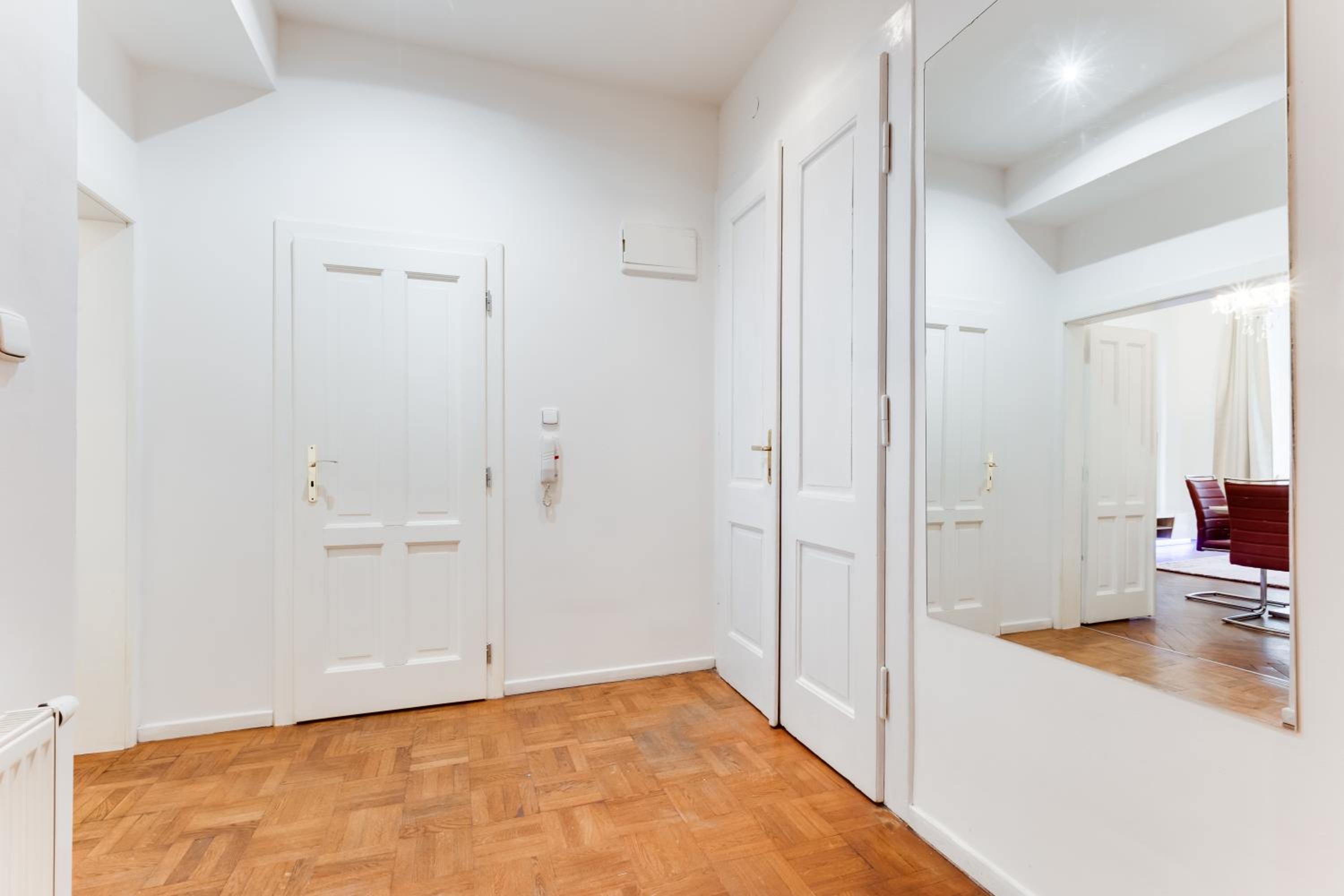 Luxury Riverside Apartments In The Center Of Prague