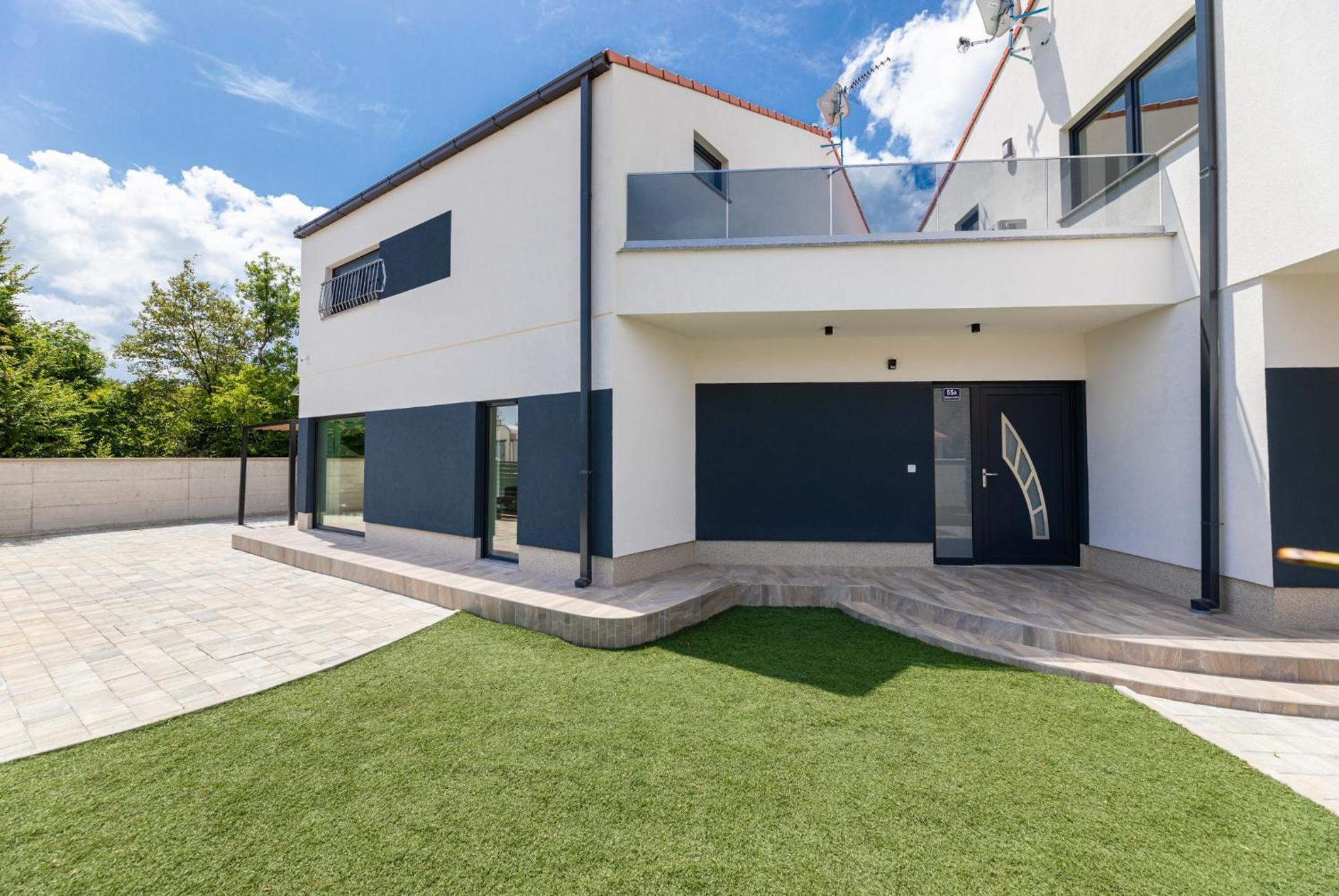 Villa Veroniq view 4