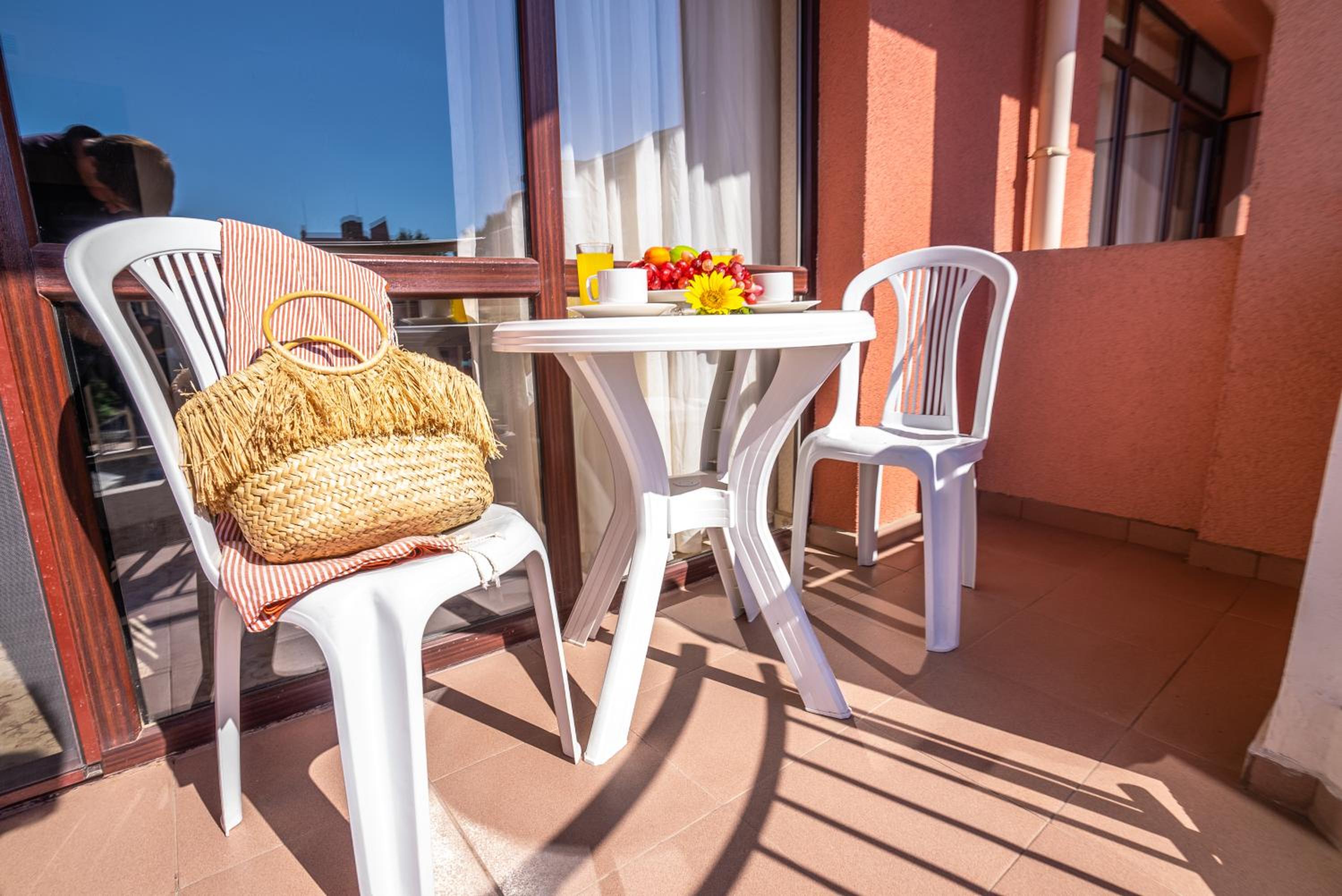 balcony