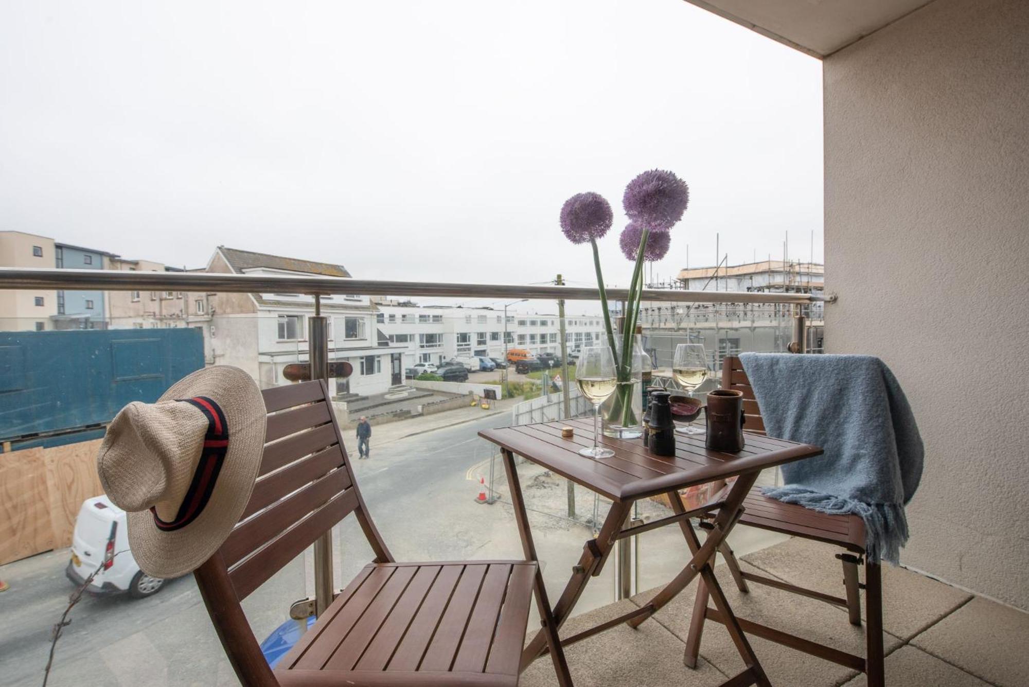 5 Ocean Gate, Newquay view 4