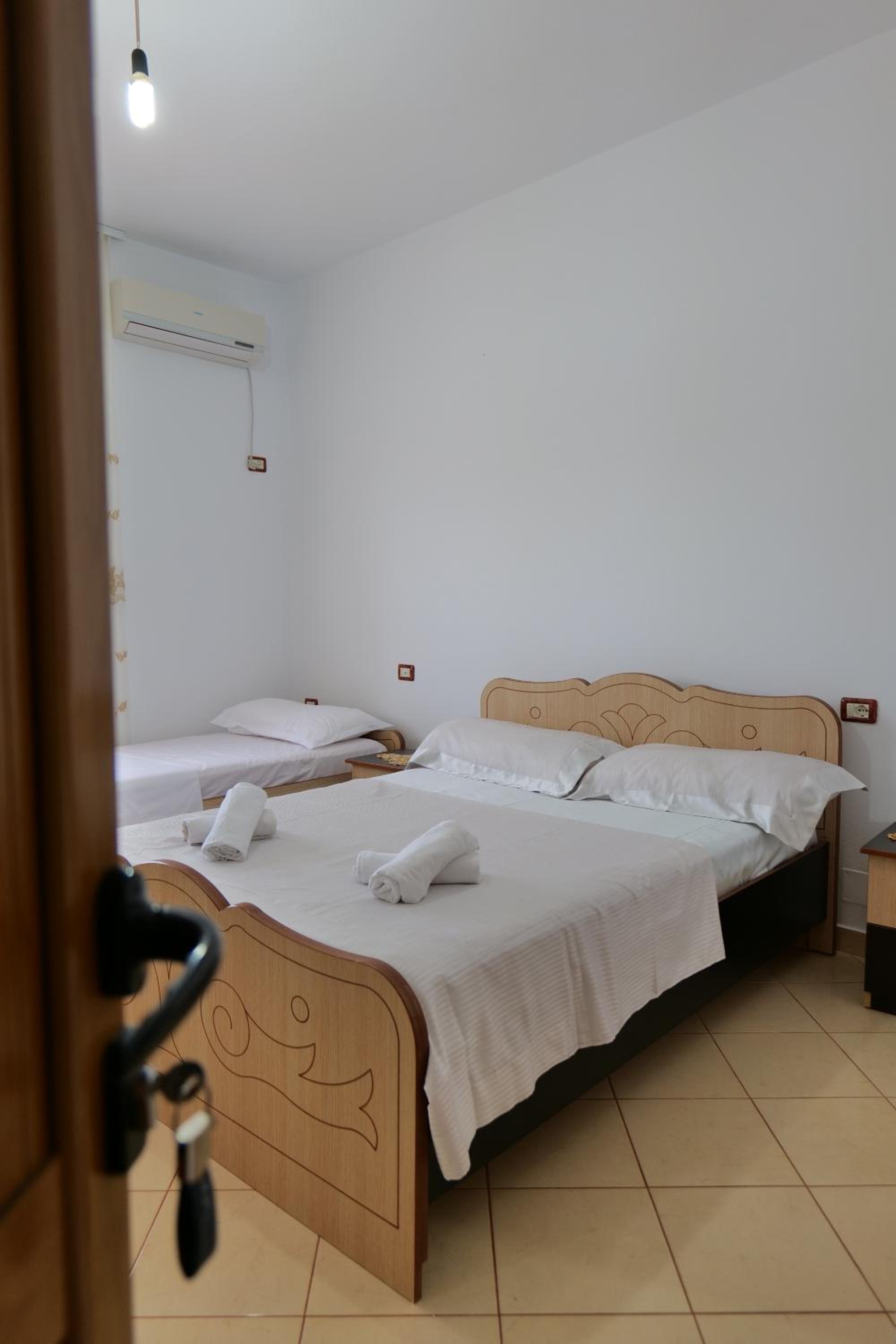 Vila Osmanaj