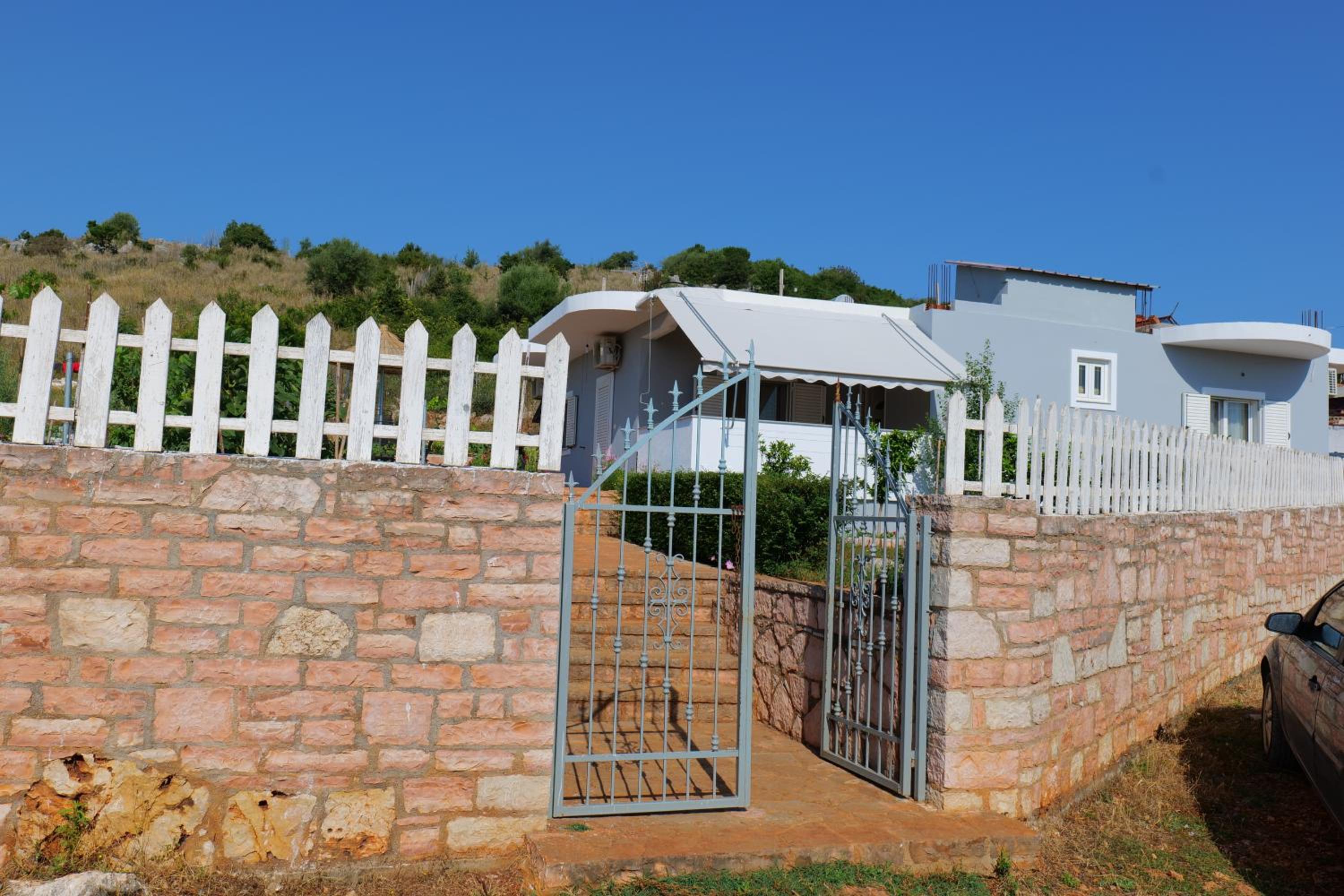 Vila Osmanaj